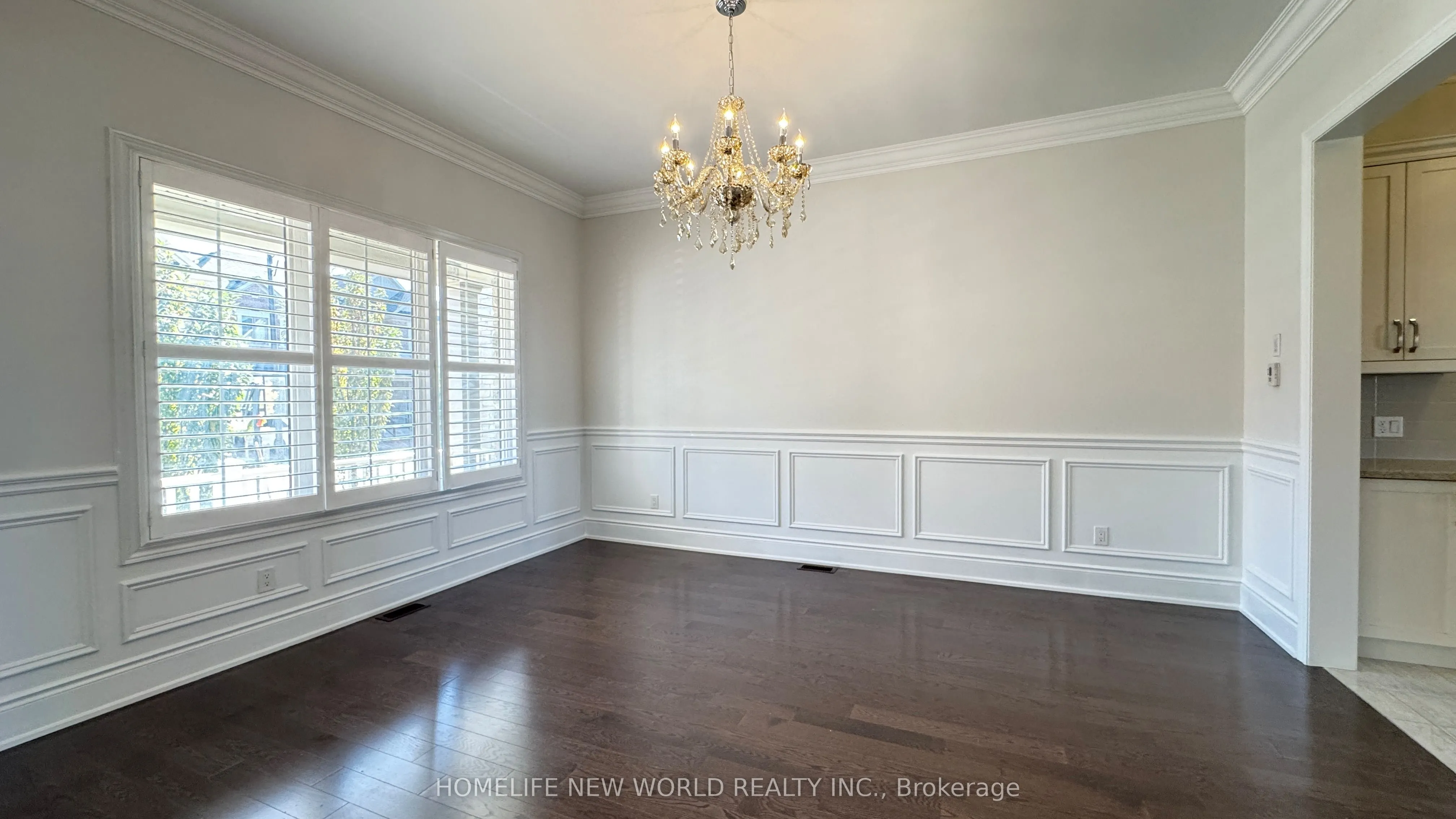 10 Ken Sinclair Crescent