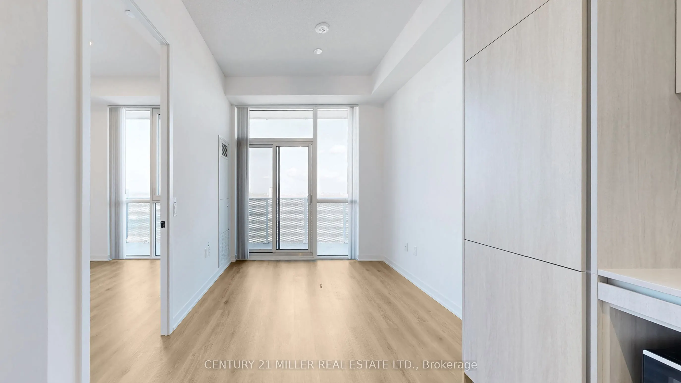 28 Interchange Way, #4308