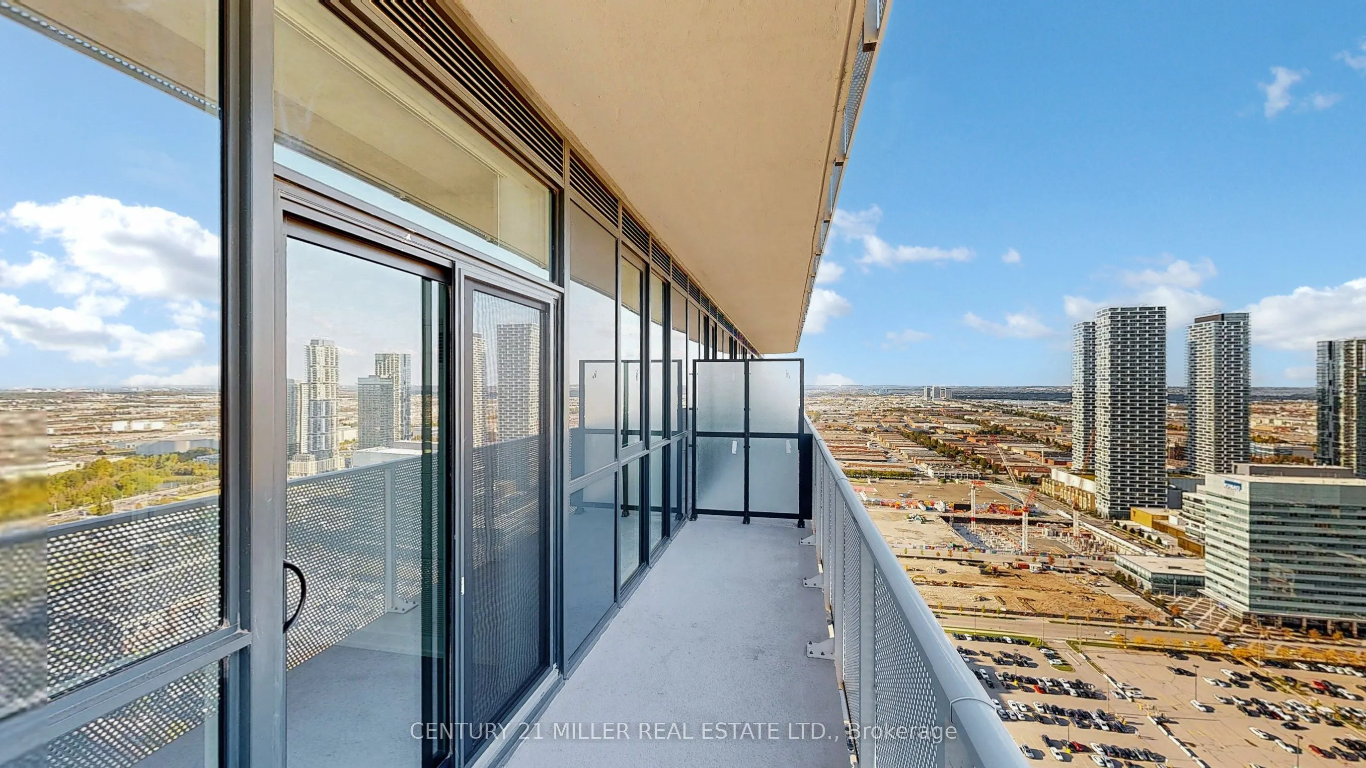 28 Interchange Way, #4308