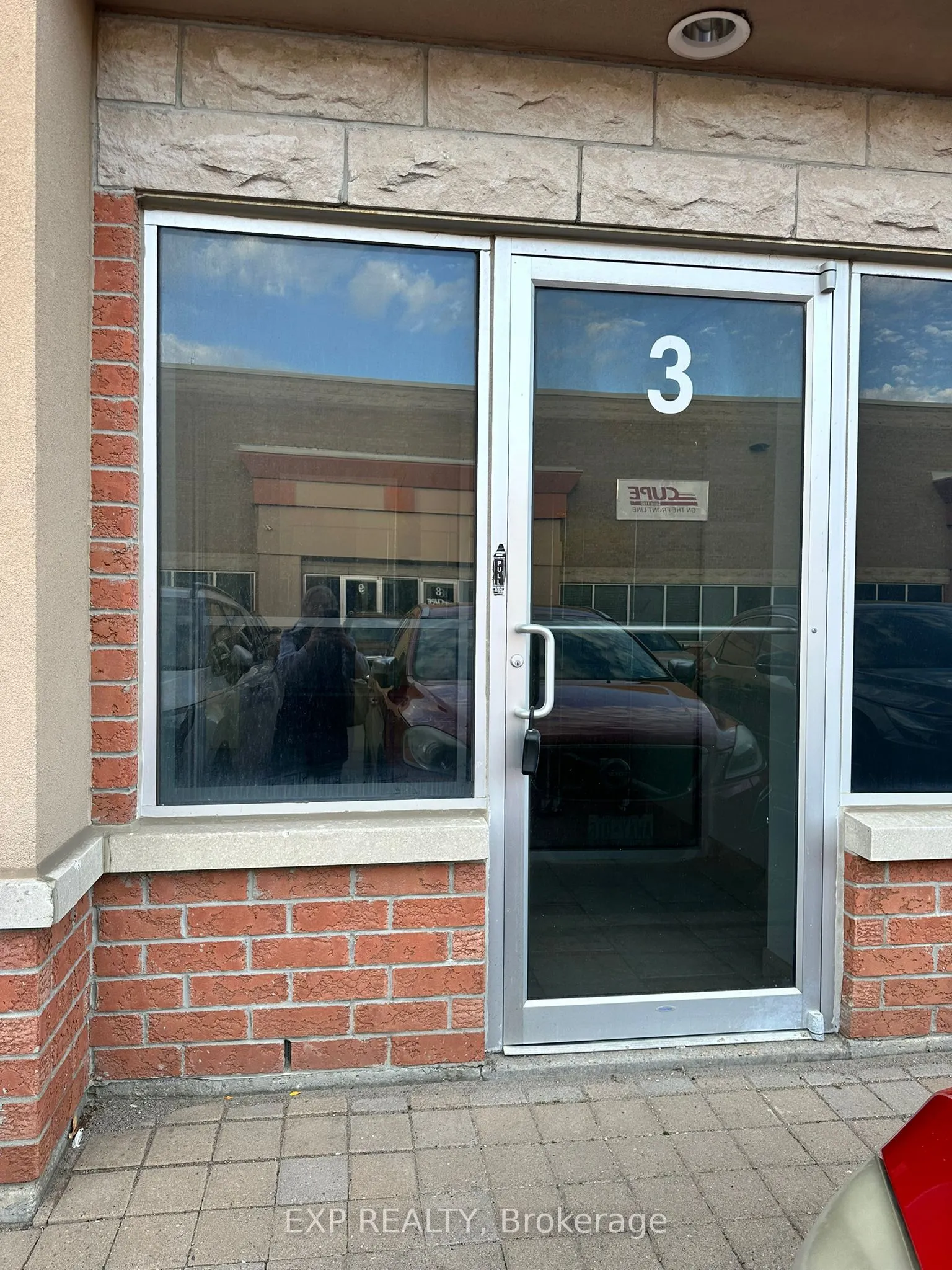 1150 Kerrisdale Boulevard, #3
