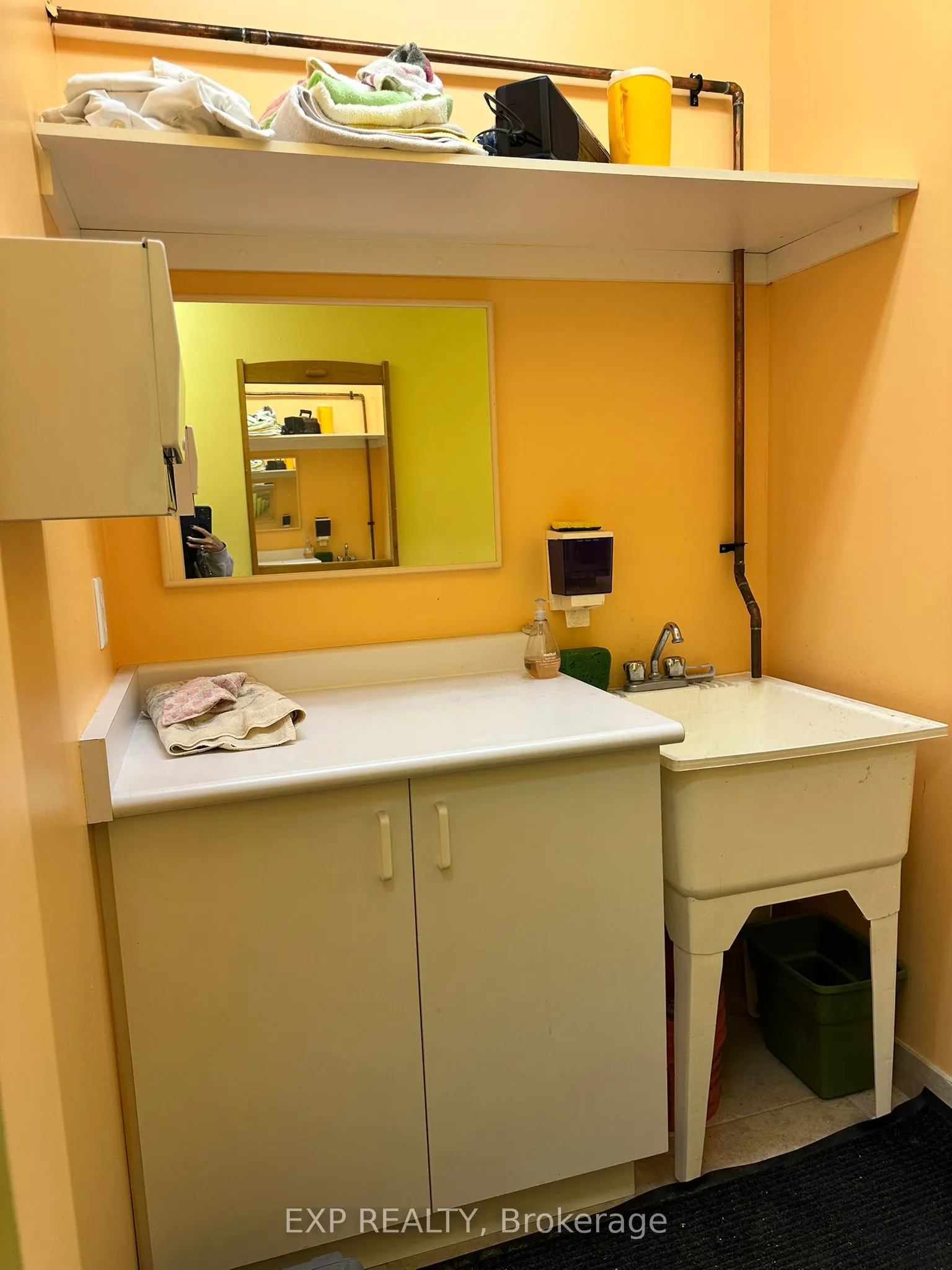 1150 Kerrisdale Boulevard, #3