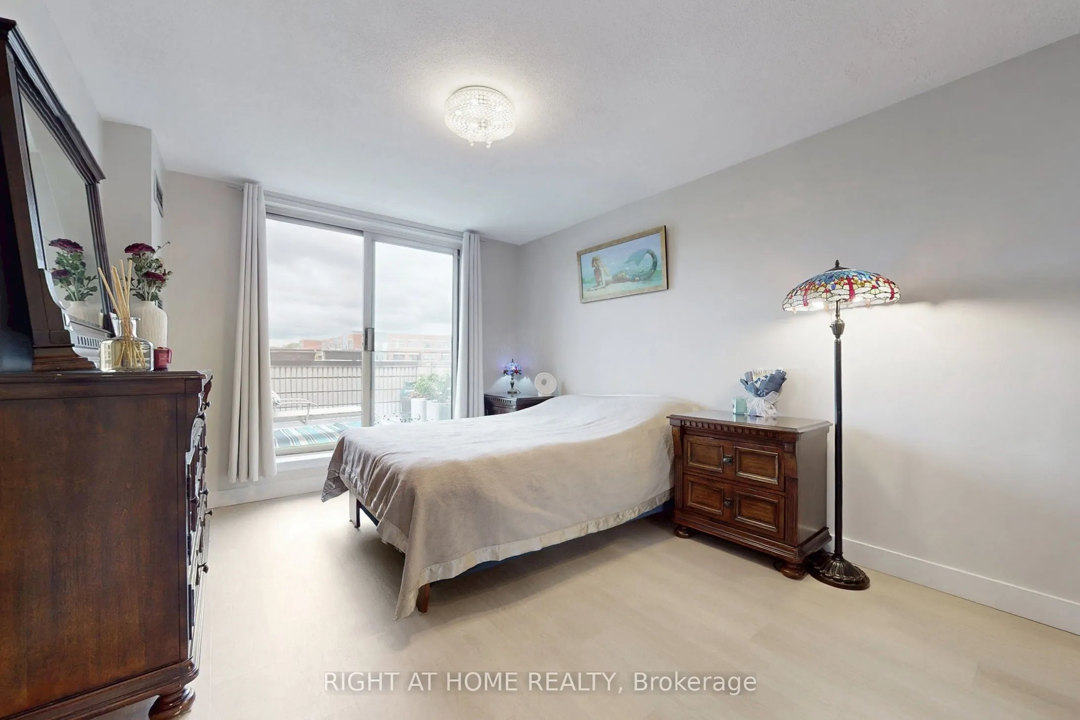 16 Elgin Street, #320