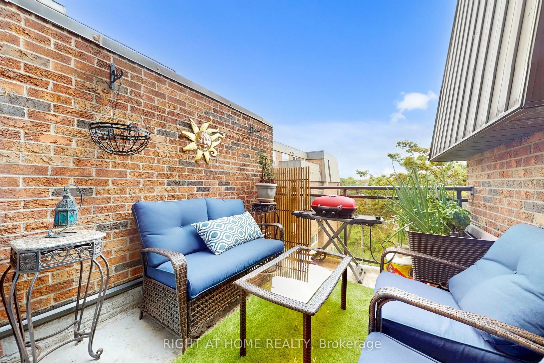 16 Elgin Street, #320