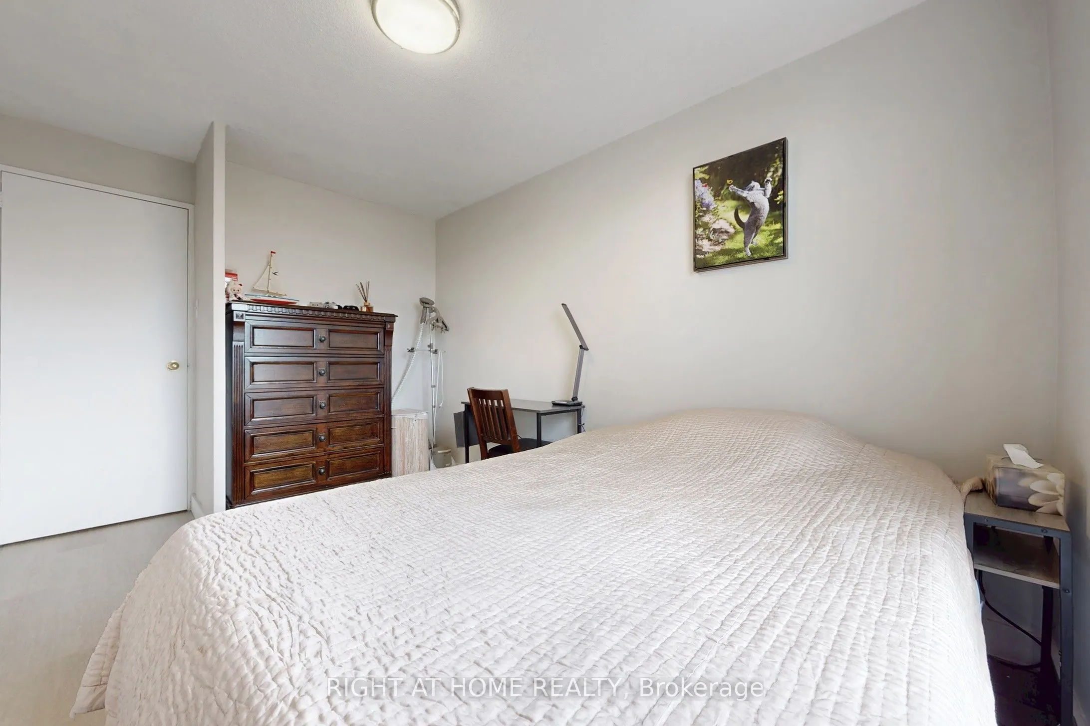 16 Elgin Street, #320