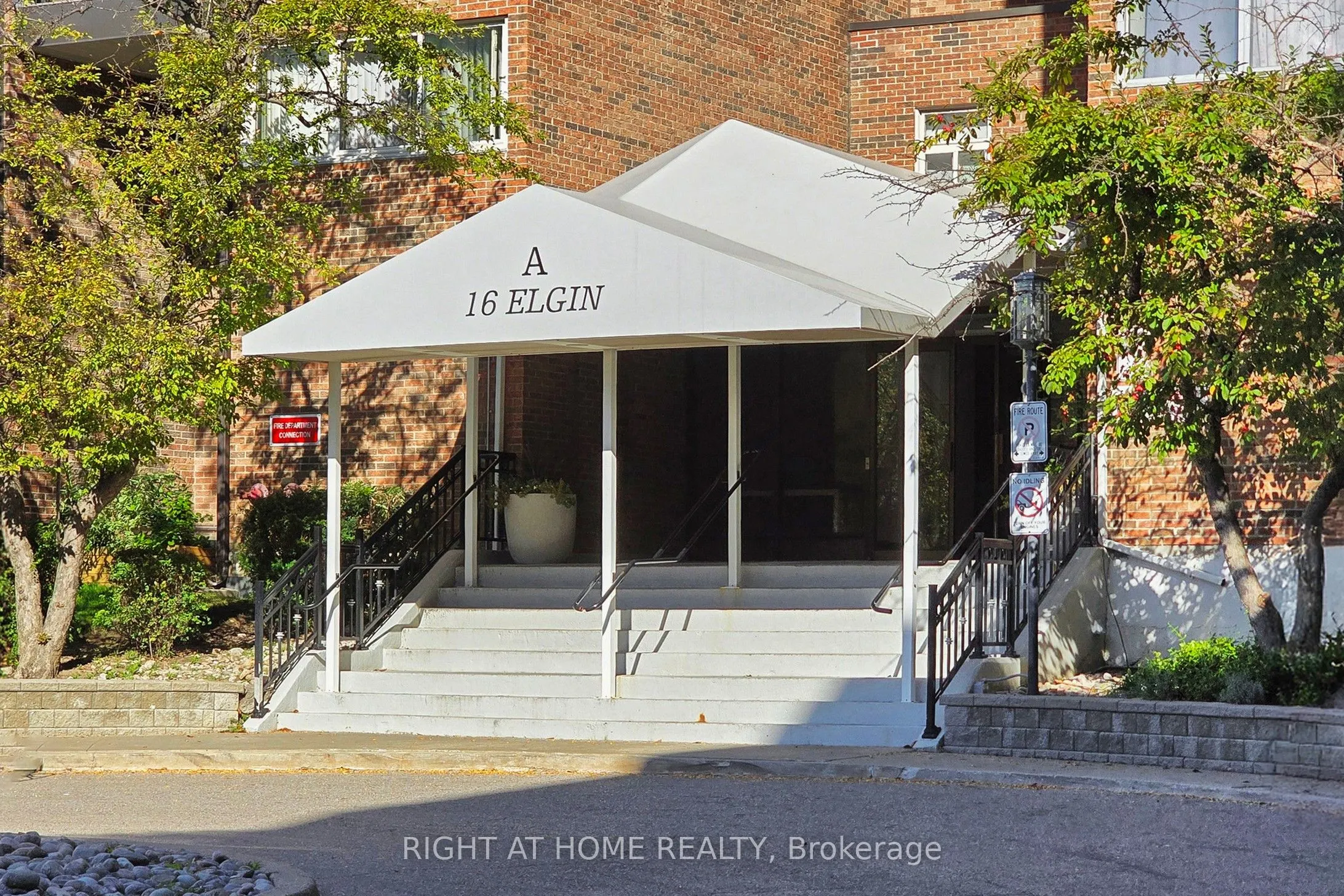 16 Elgin Street, #320