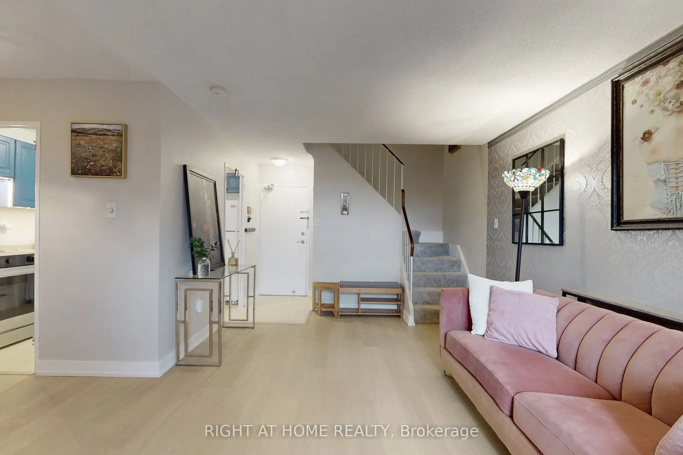 16 Elgin Street, #320