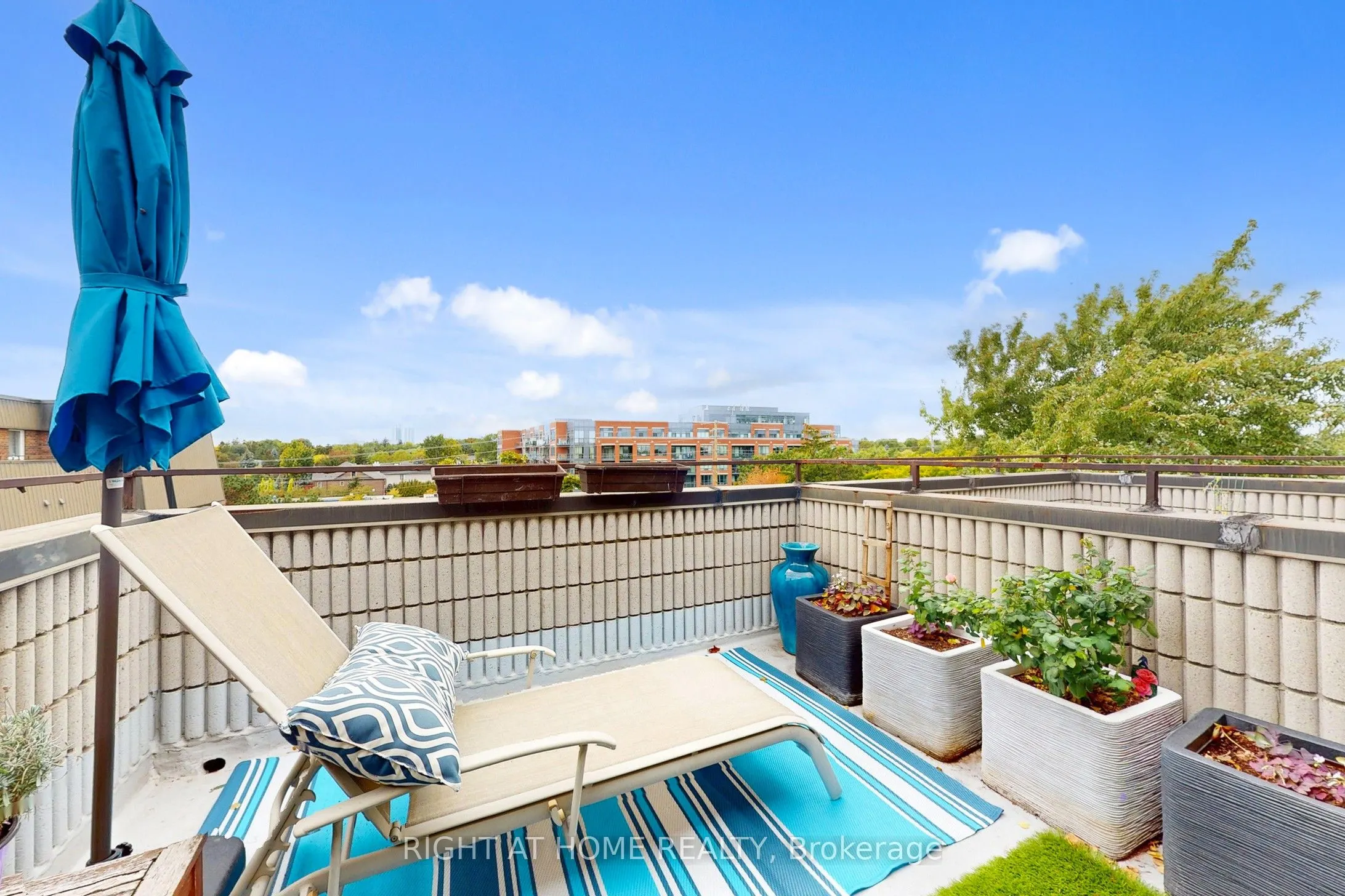 16 Elgin Street, #320