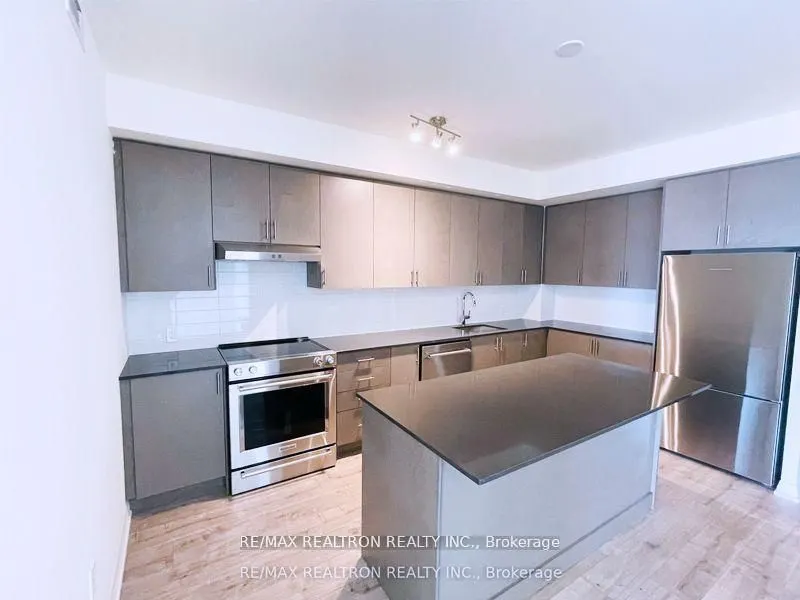 8960 Jane Street, #326