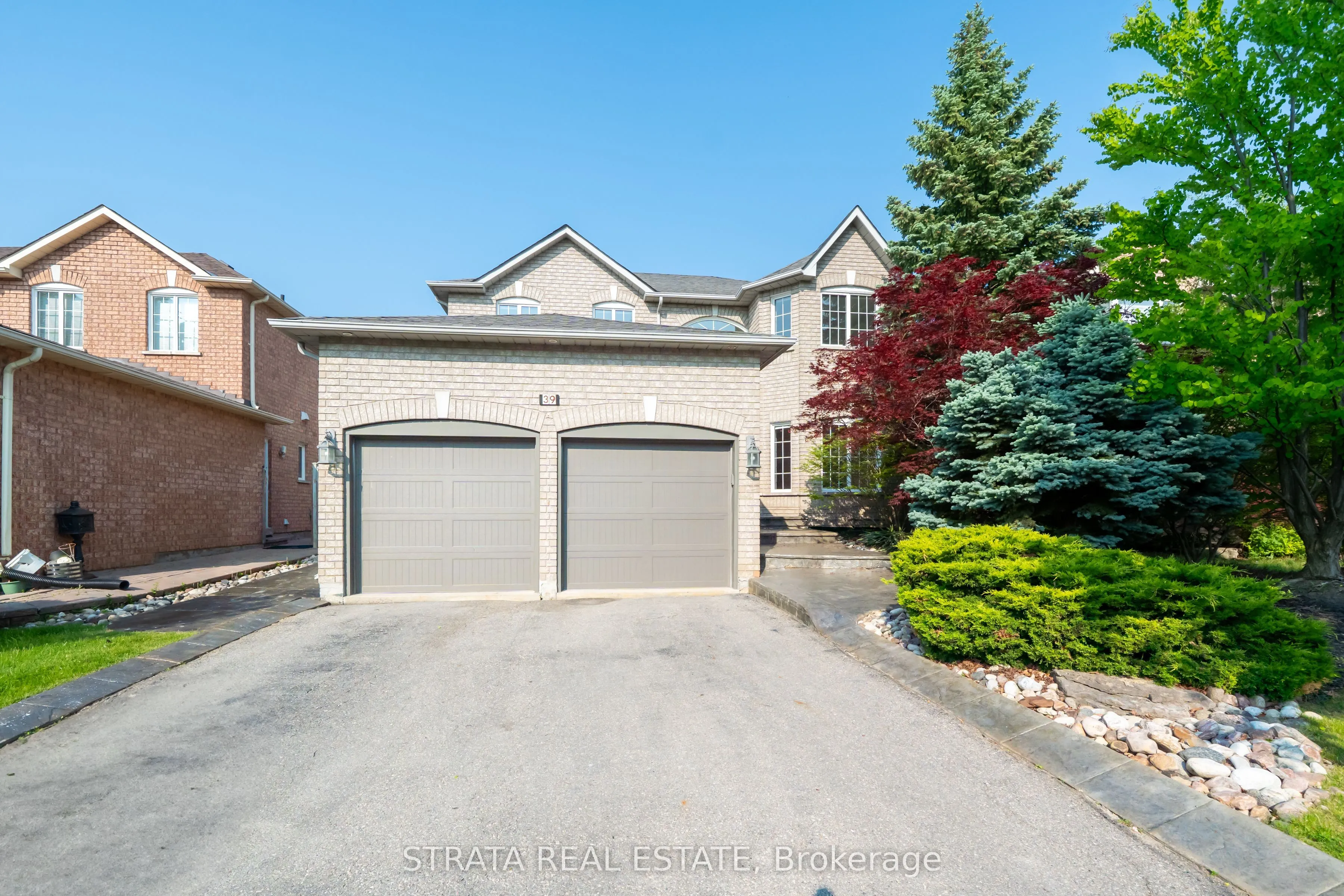 39 Dunblane Avenue