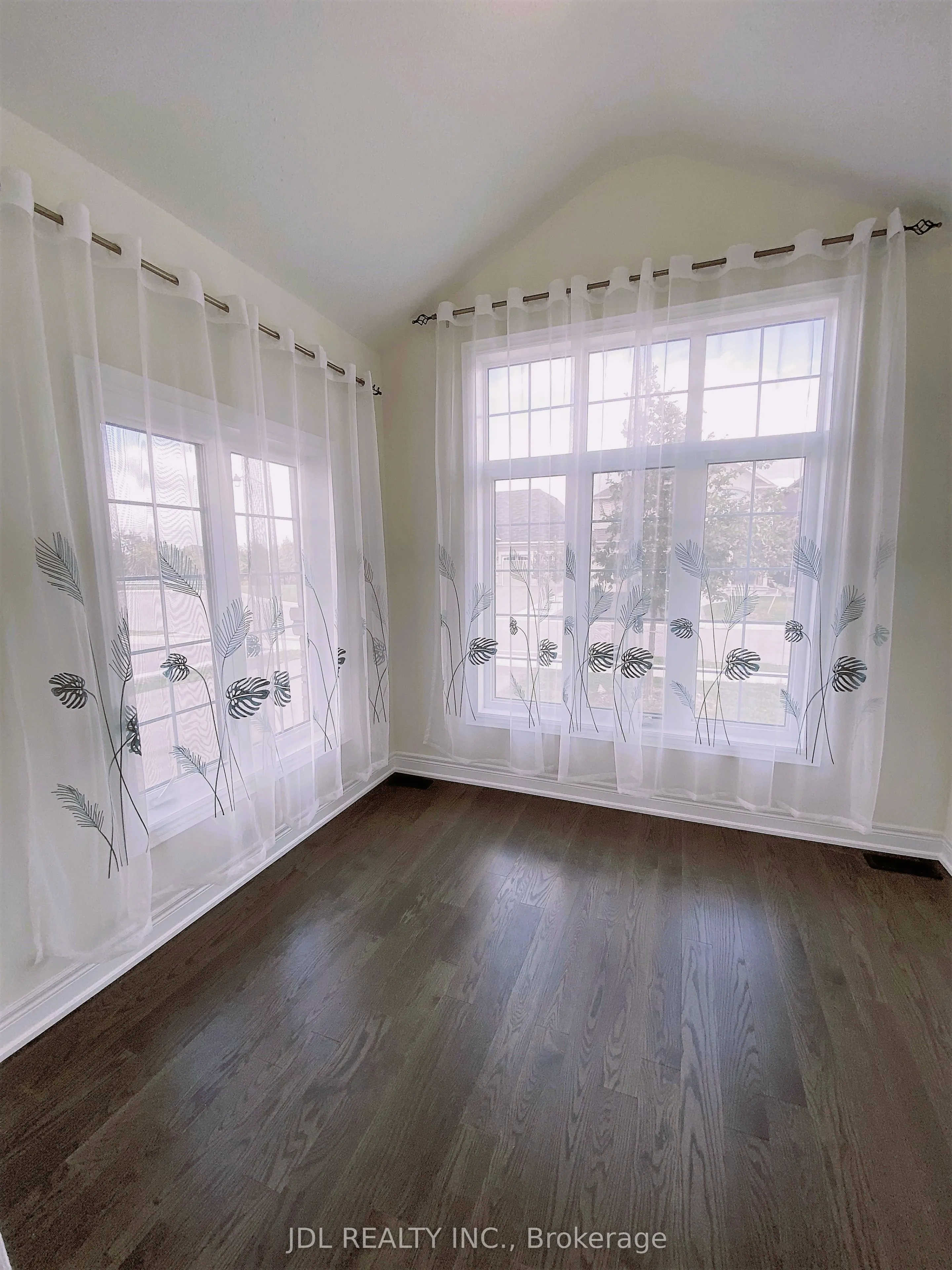 548 Somerville Drive