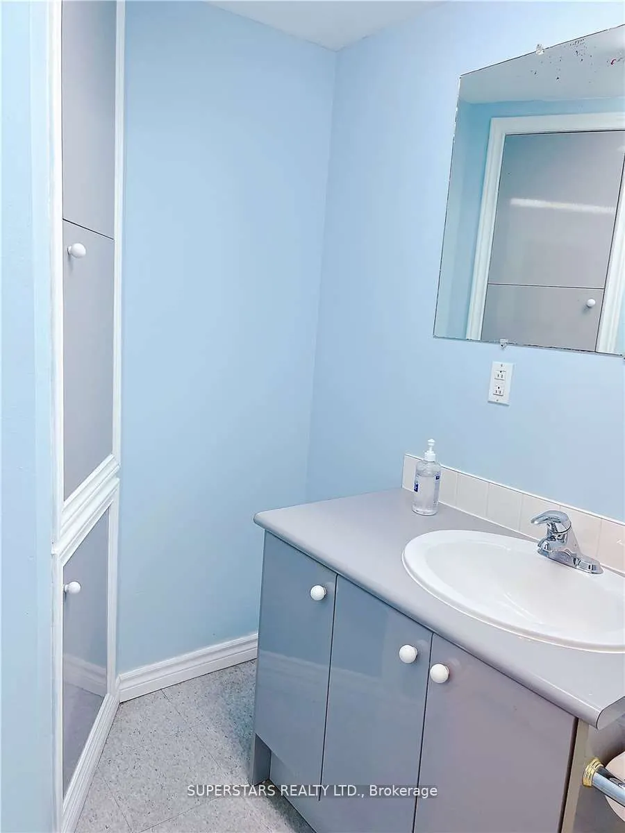 276 Parkwood Avenue, #Bsmt