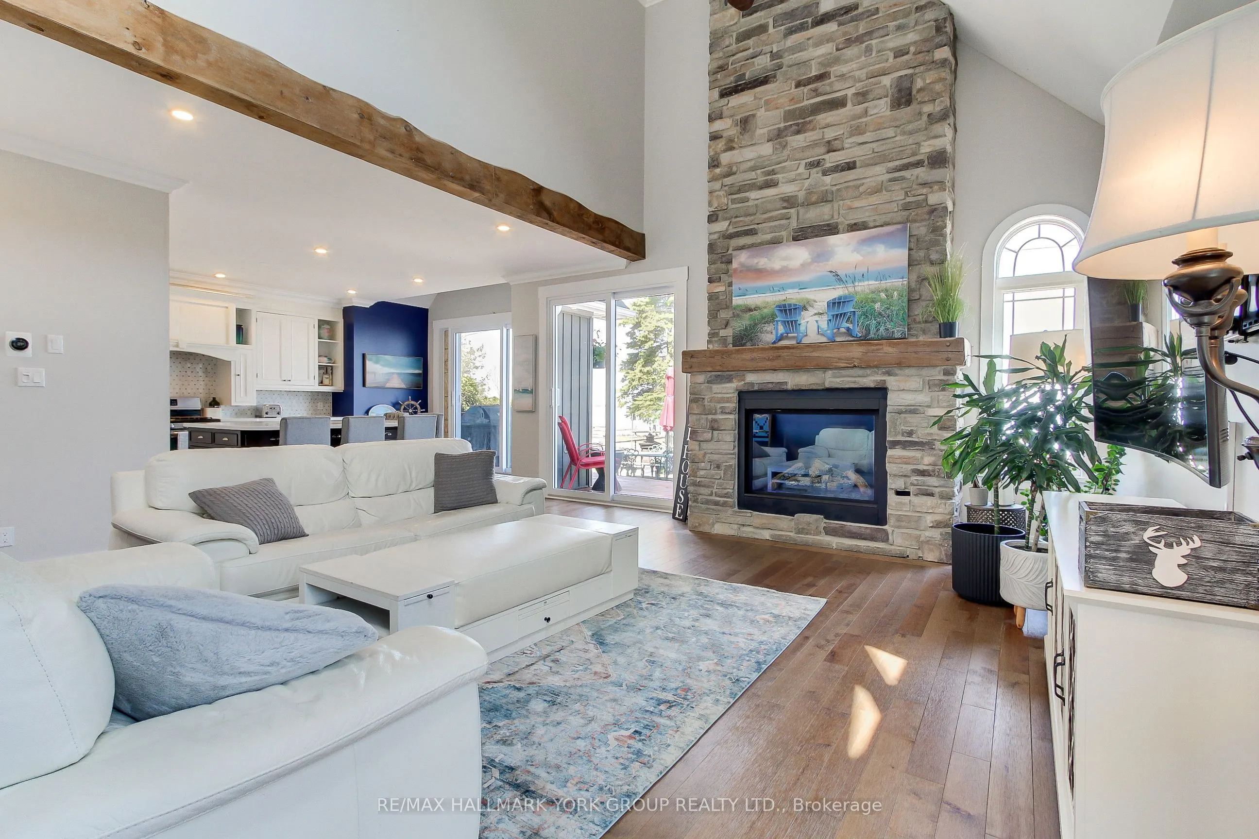 303 LAKE DR EAST Drive