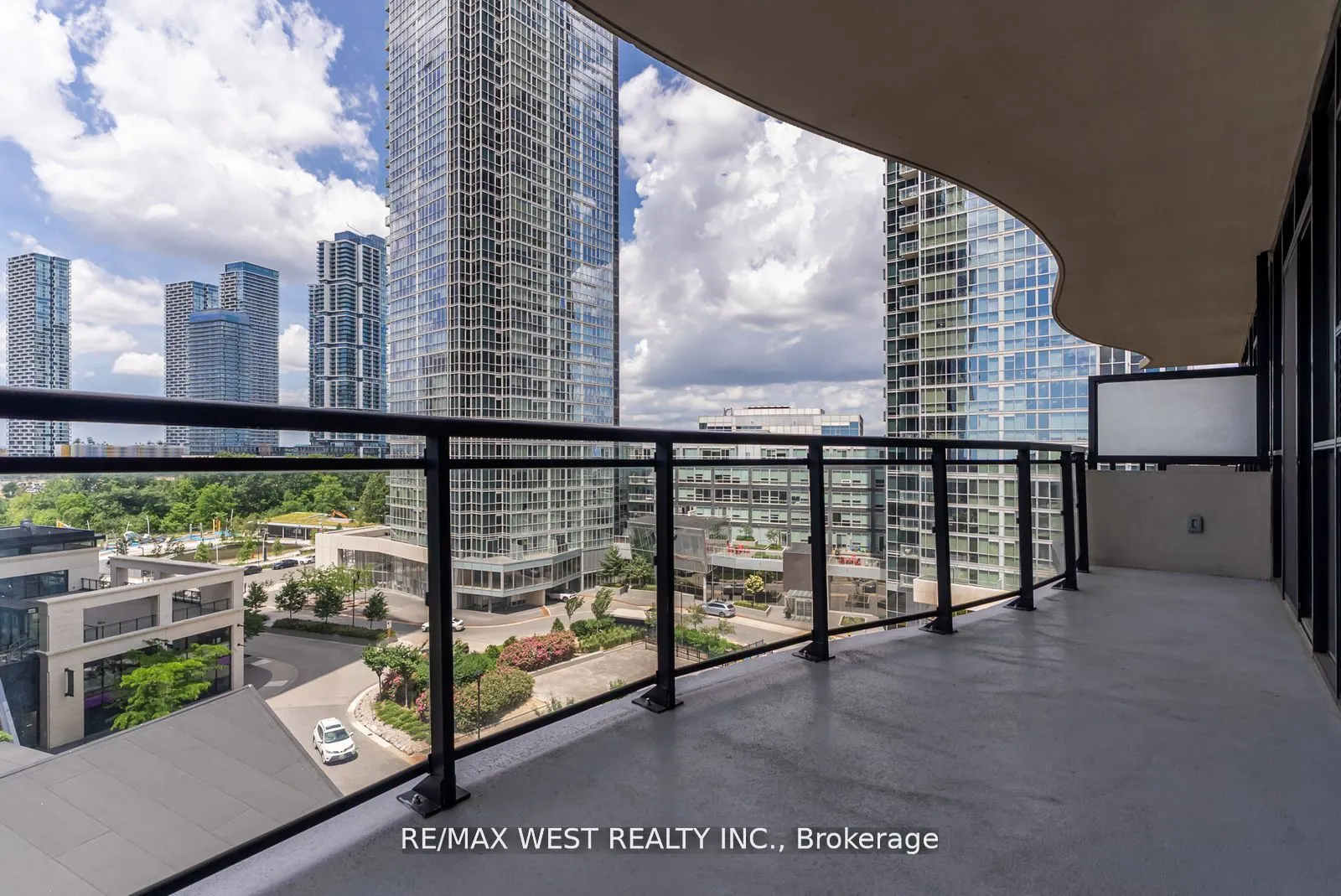 2900 Highway 7 Road, #606