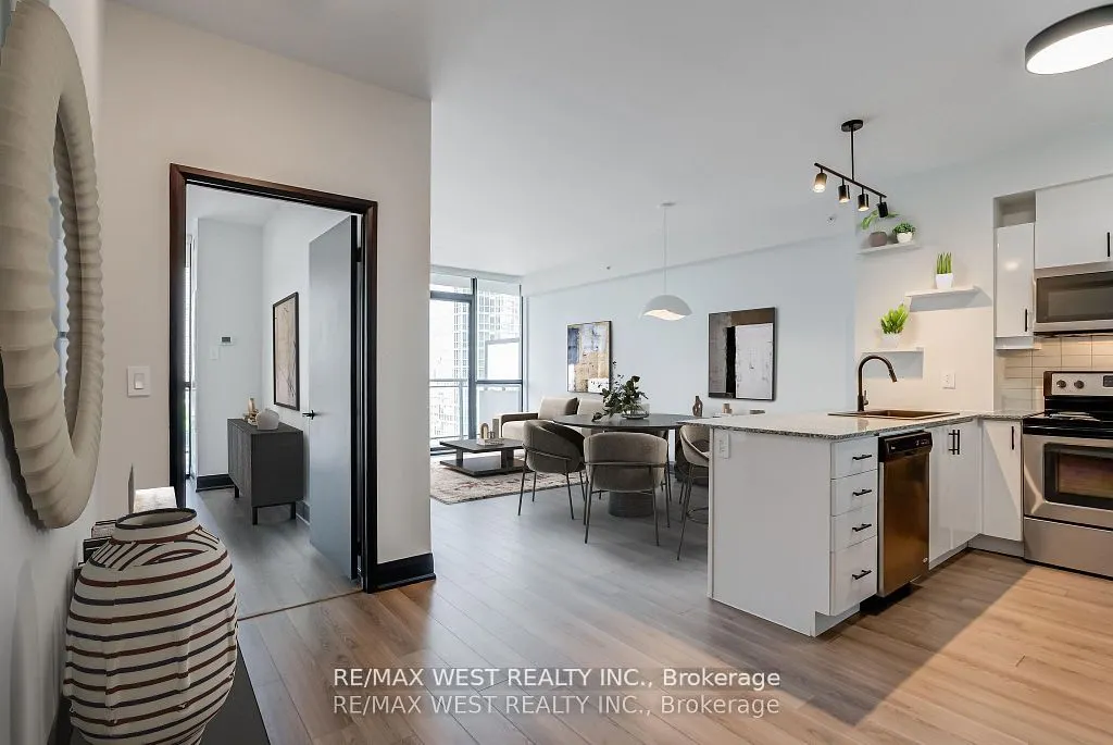 2900 Highway 7 Road, #606