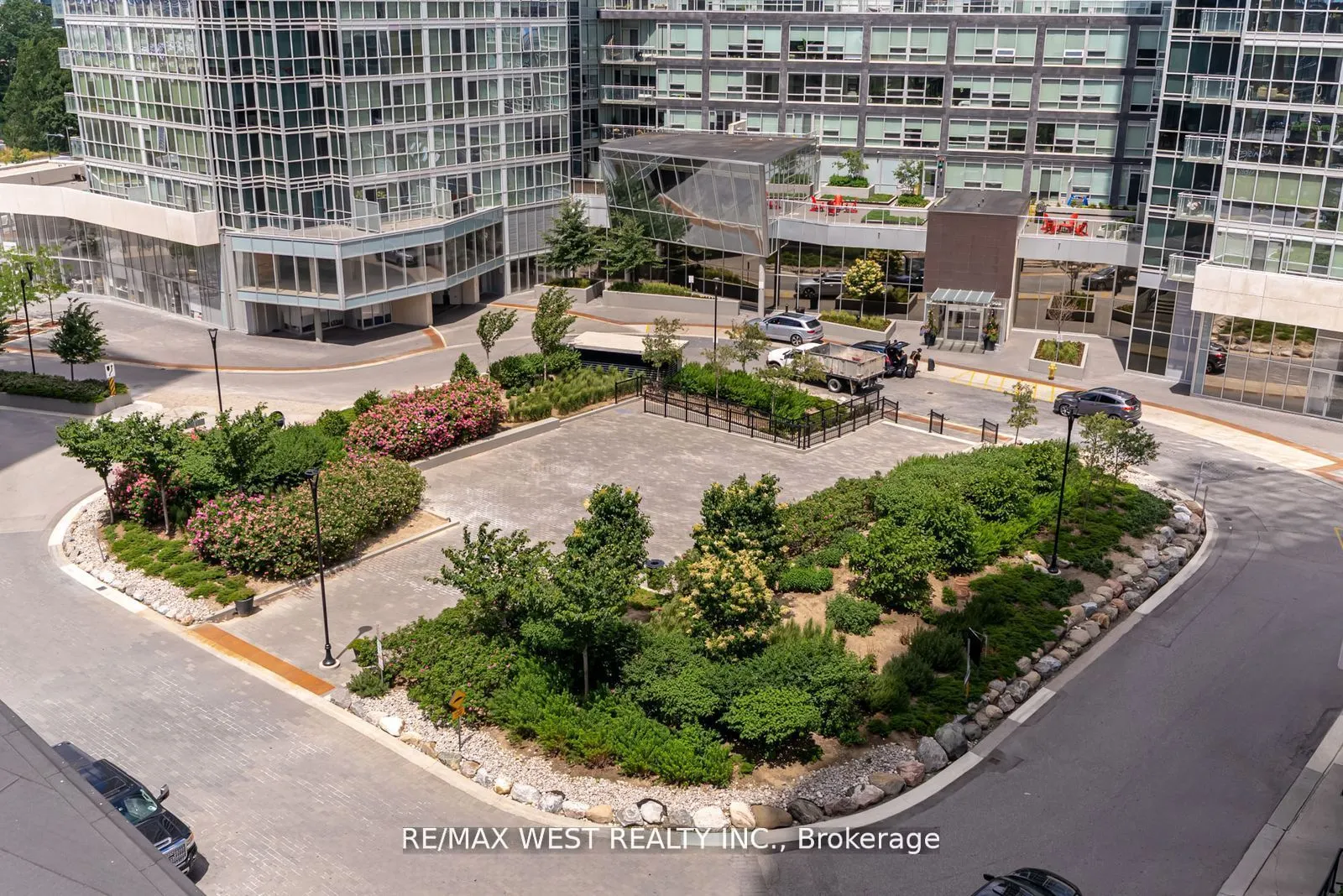 2900 Highway 7 Road, #606