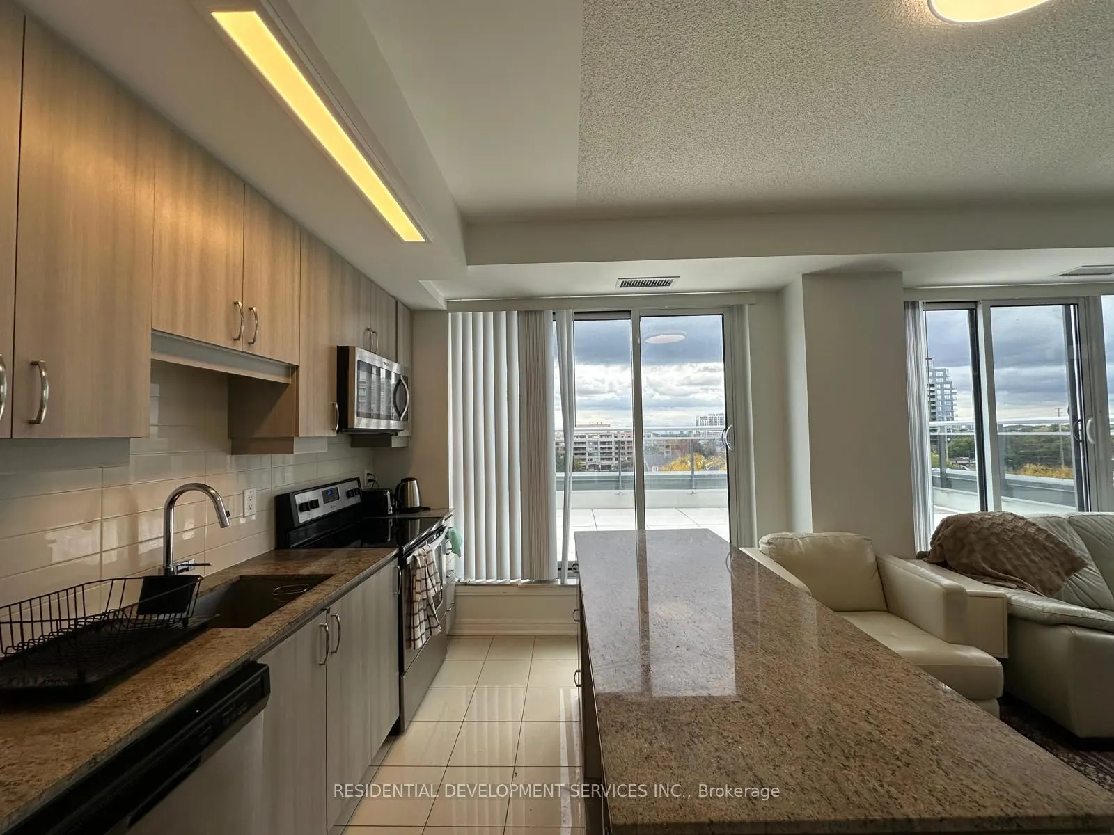 9199 Yonge Street, #616