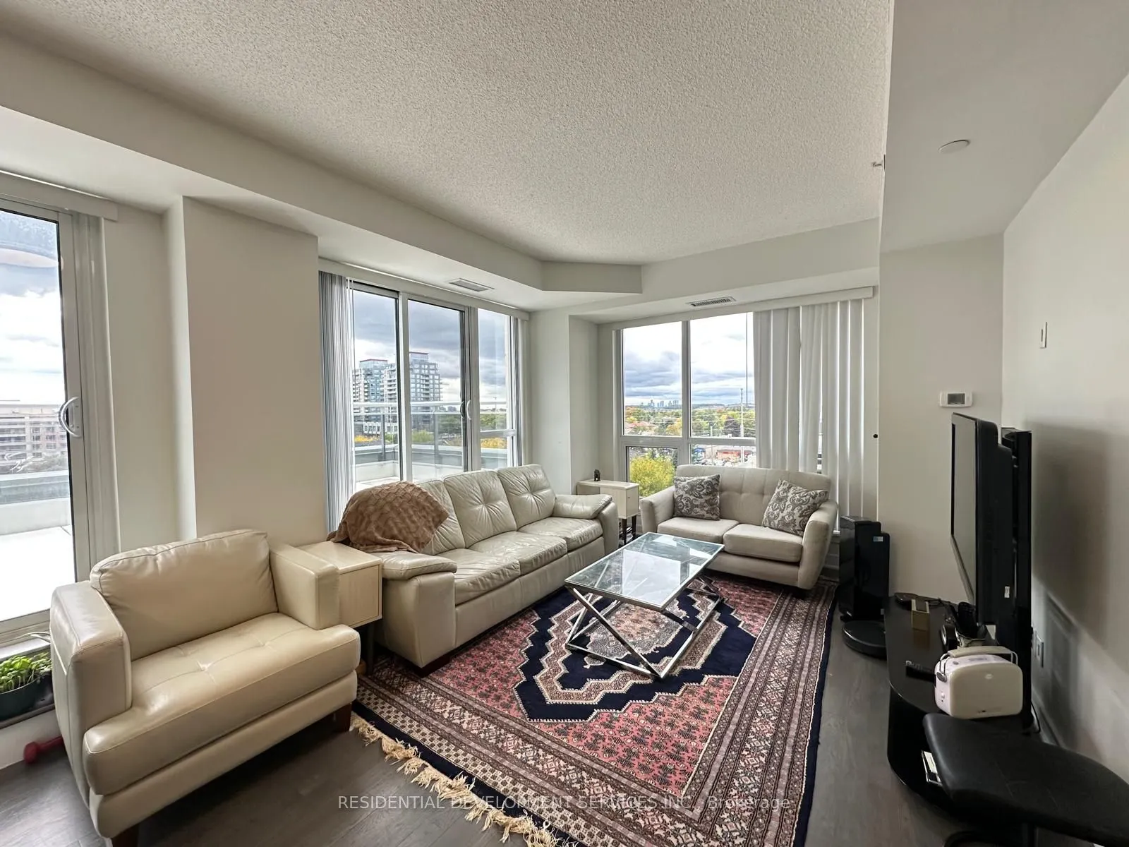 9199 Yonge Street, #616
