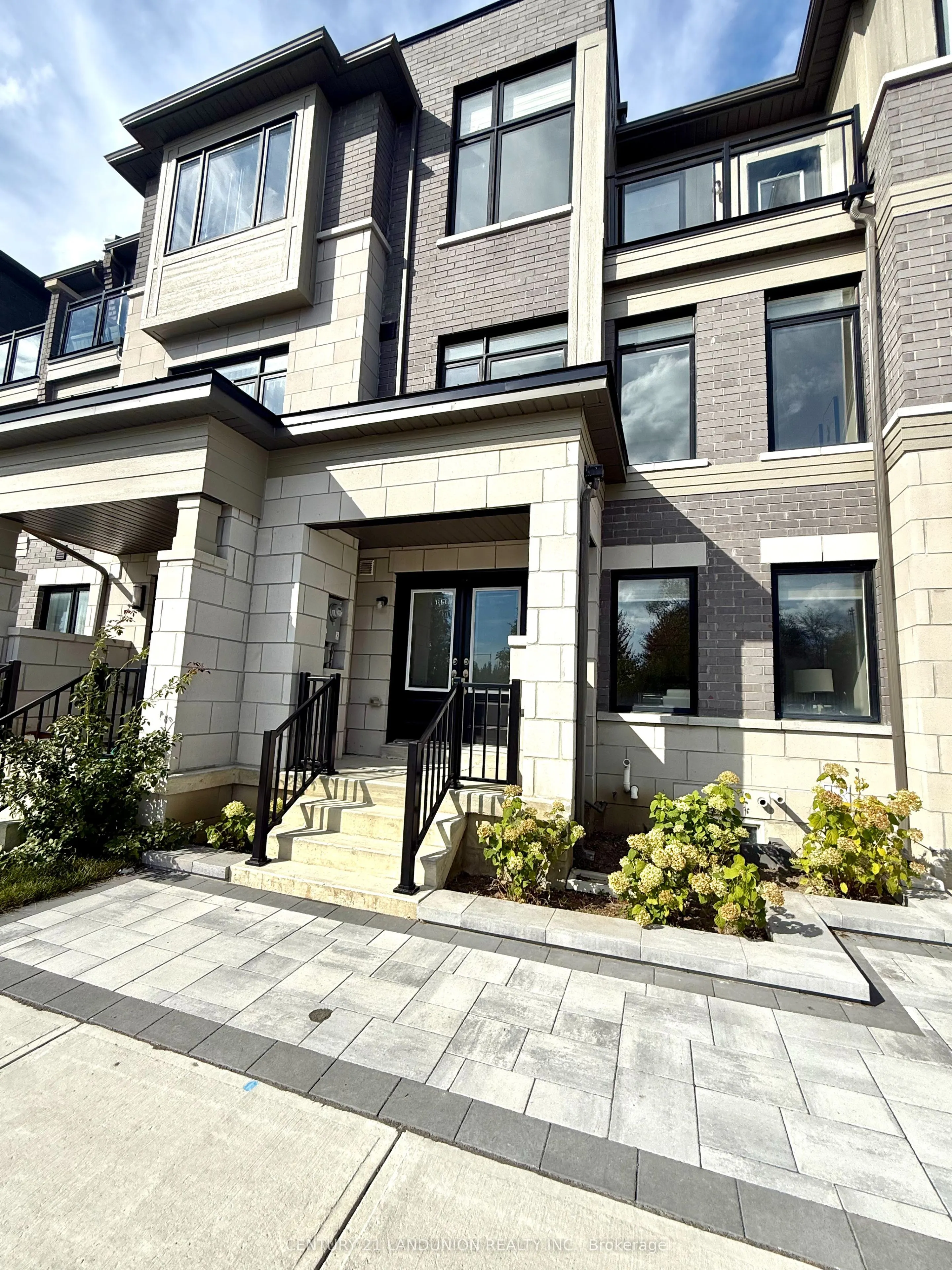 26 Mcalister Avenue