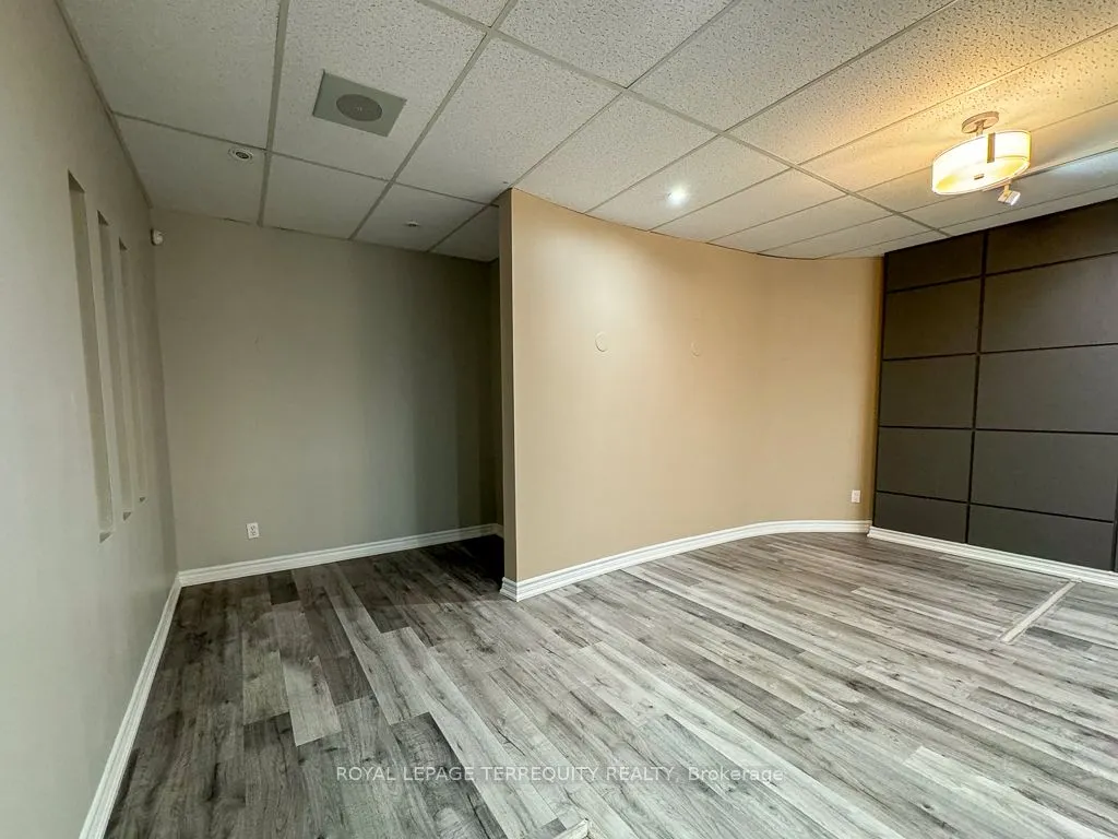 5402 Main Street, #201
