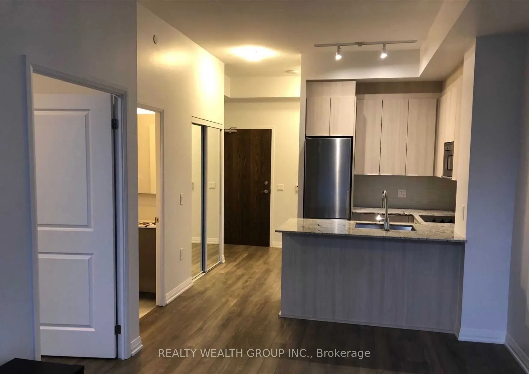 99 Eagle Rock Way, #903