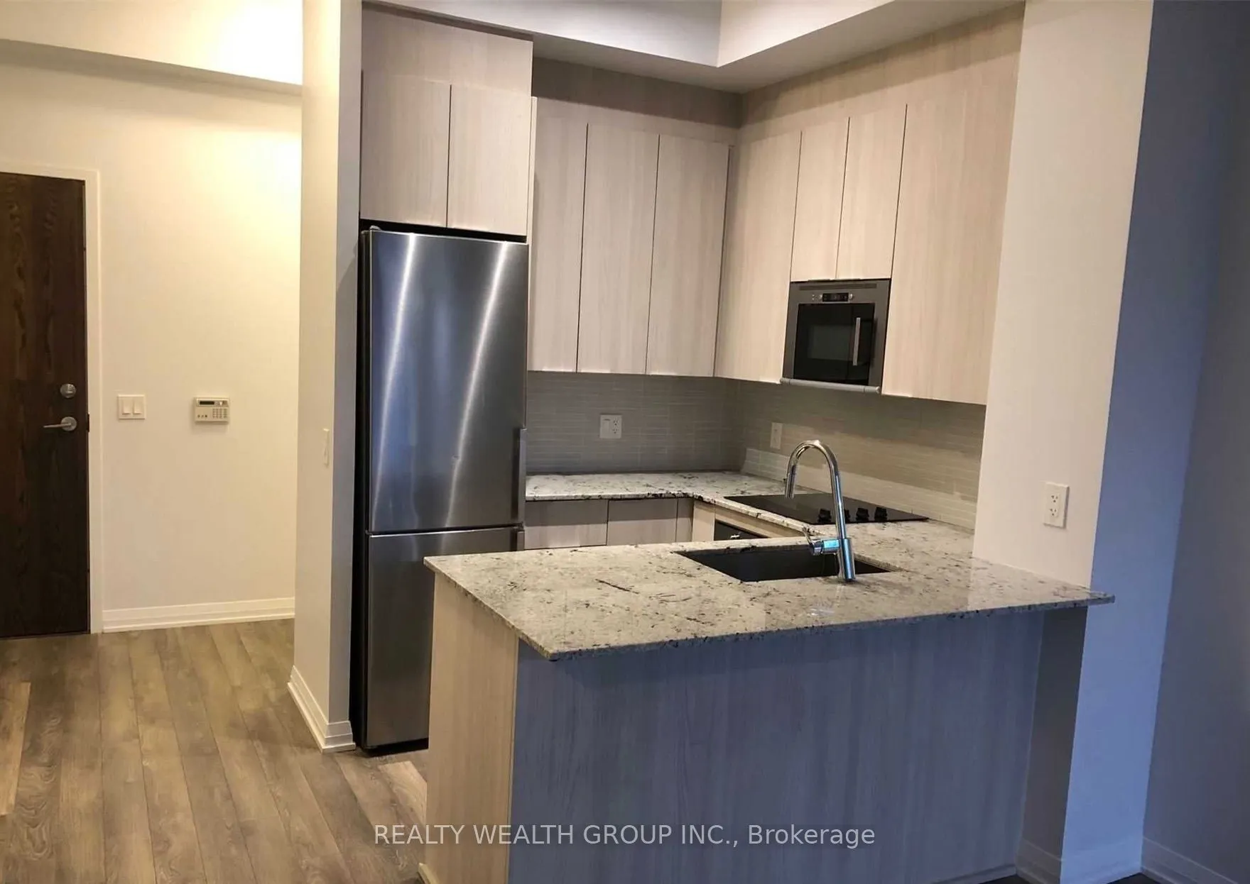 99 Eagle Rock Way, #903