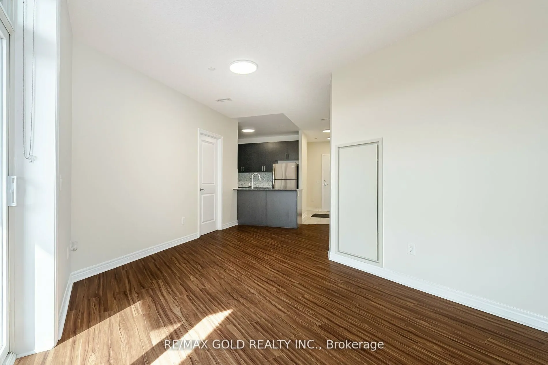 39 New Delhi Drive, #209