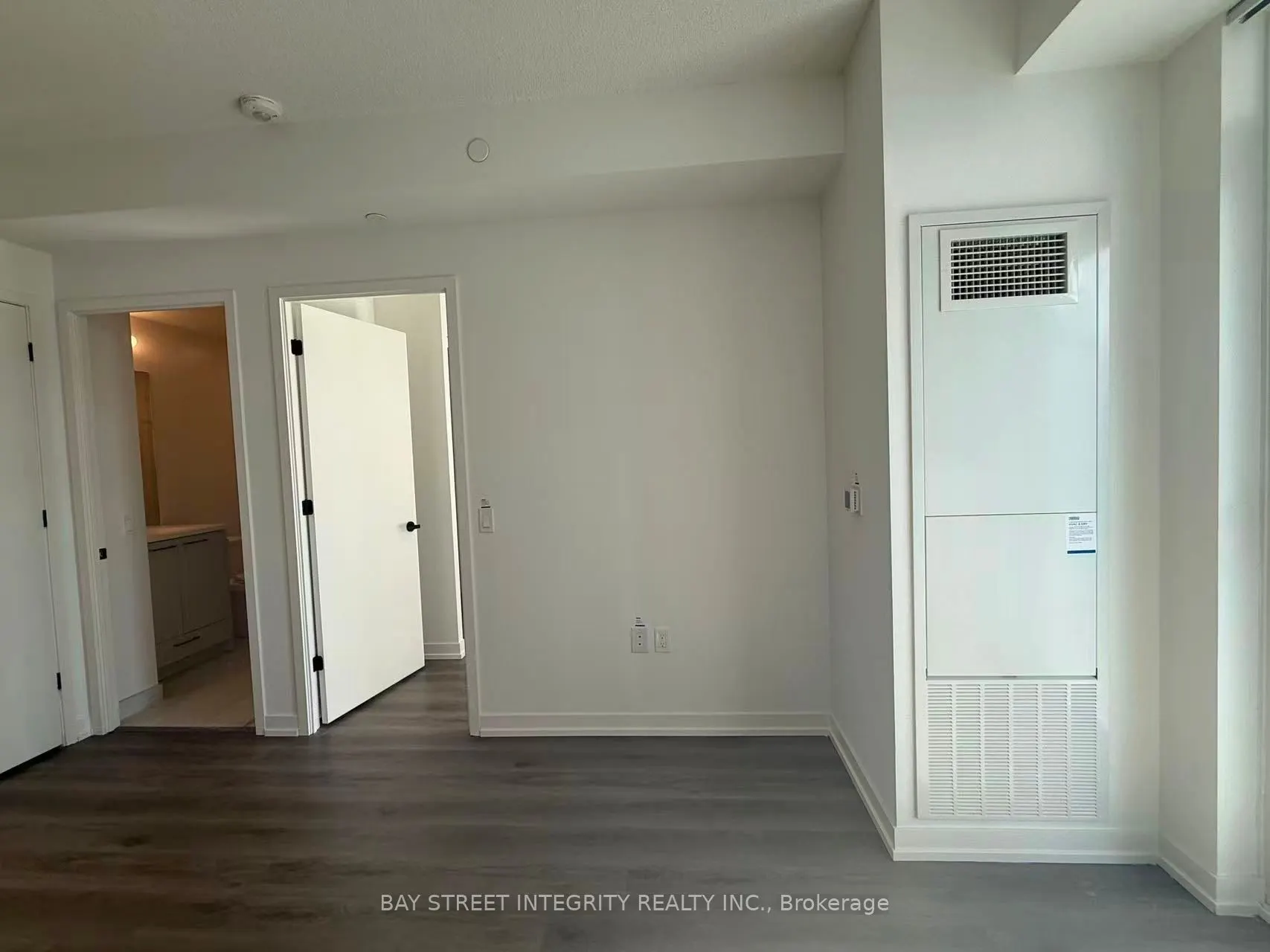 28 Interchange Way, #2915