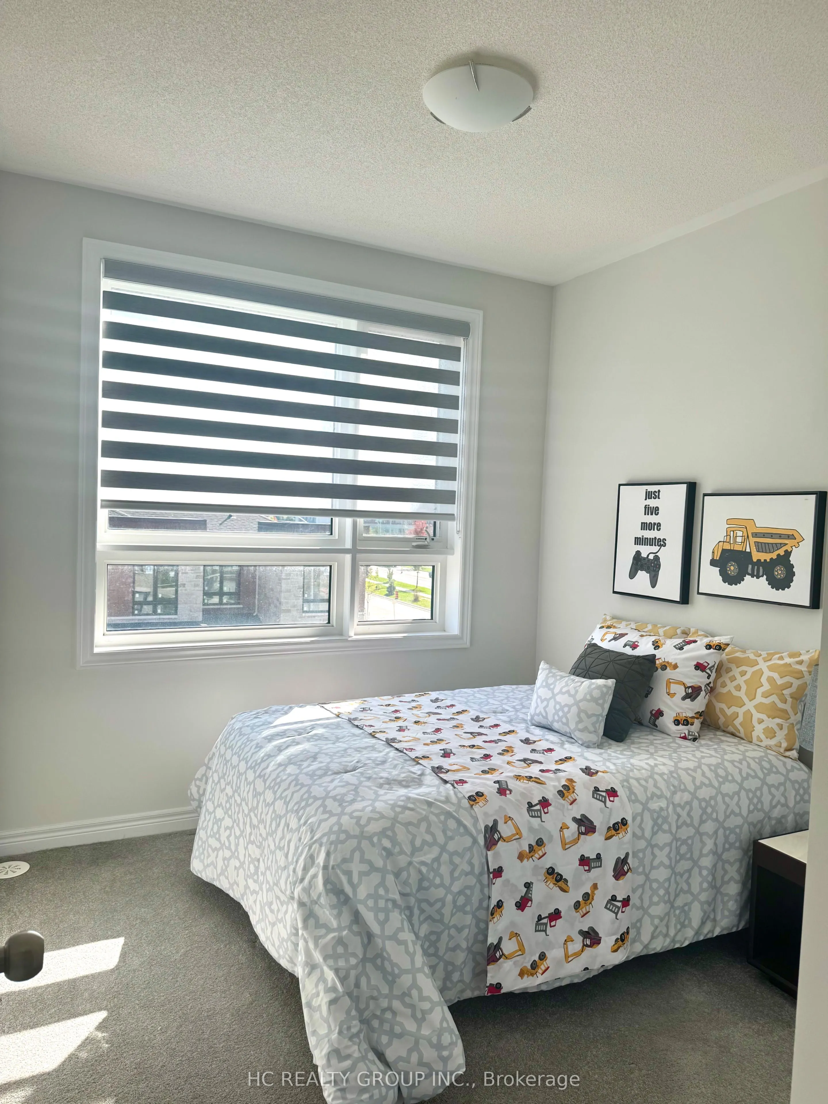 112 Robert Eaton Avenue W