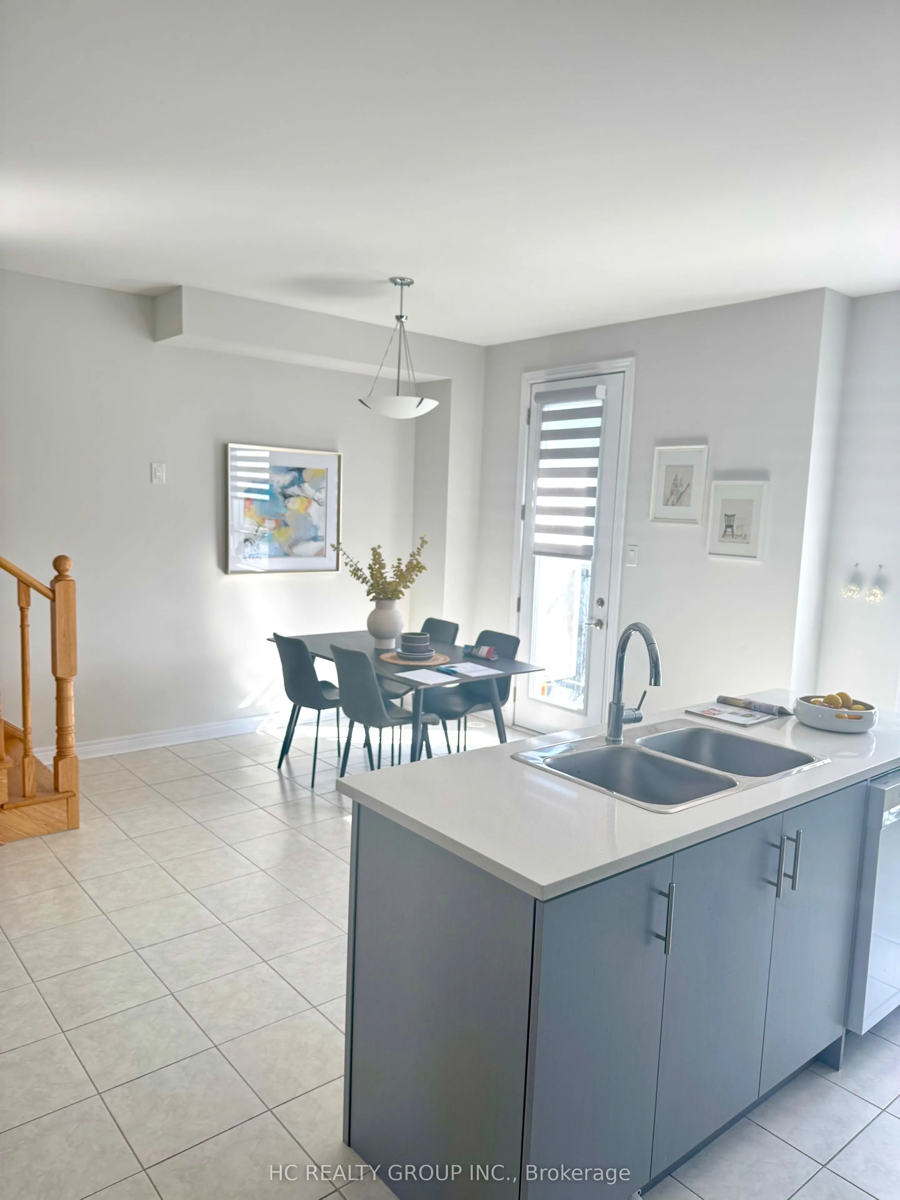 112 Robert Eaton Avenue W