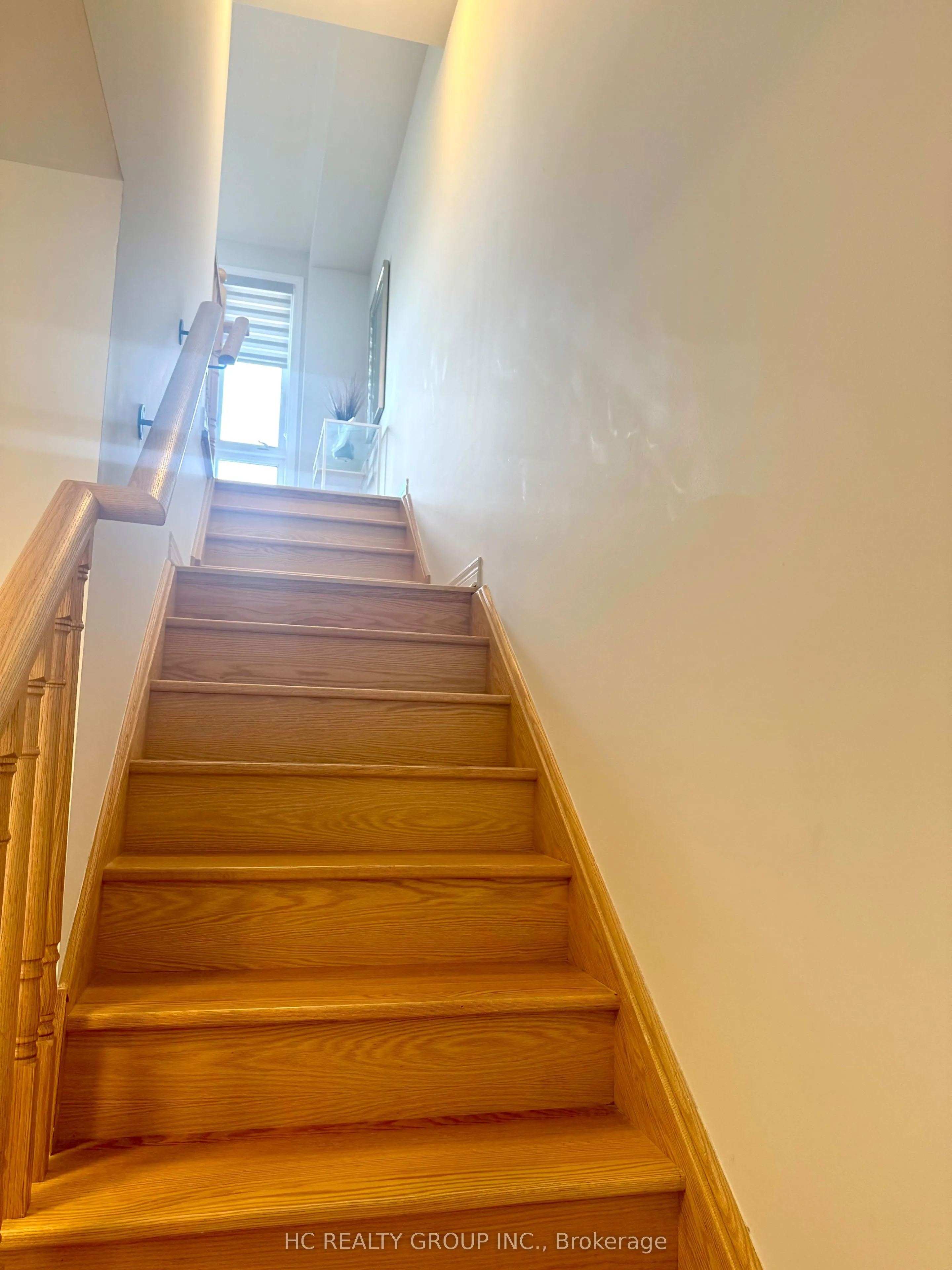 112 Robert Eaton Avenue W