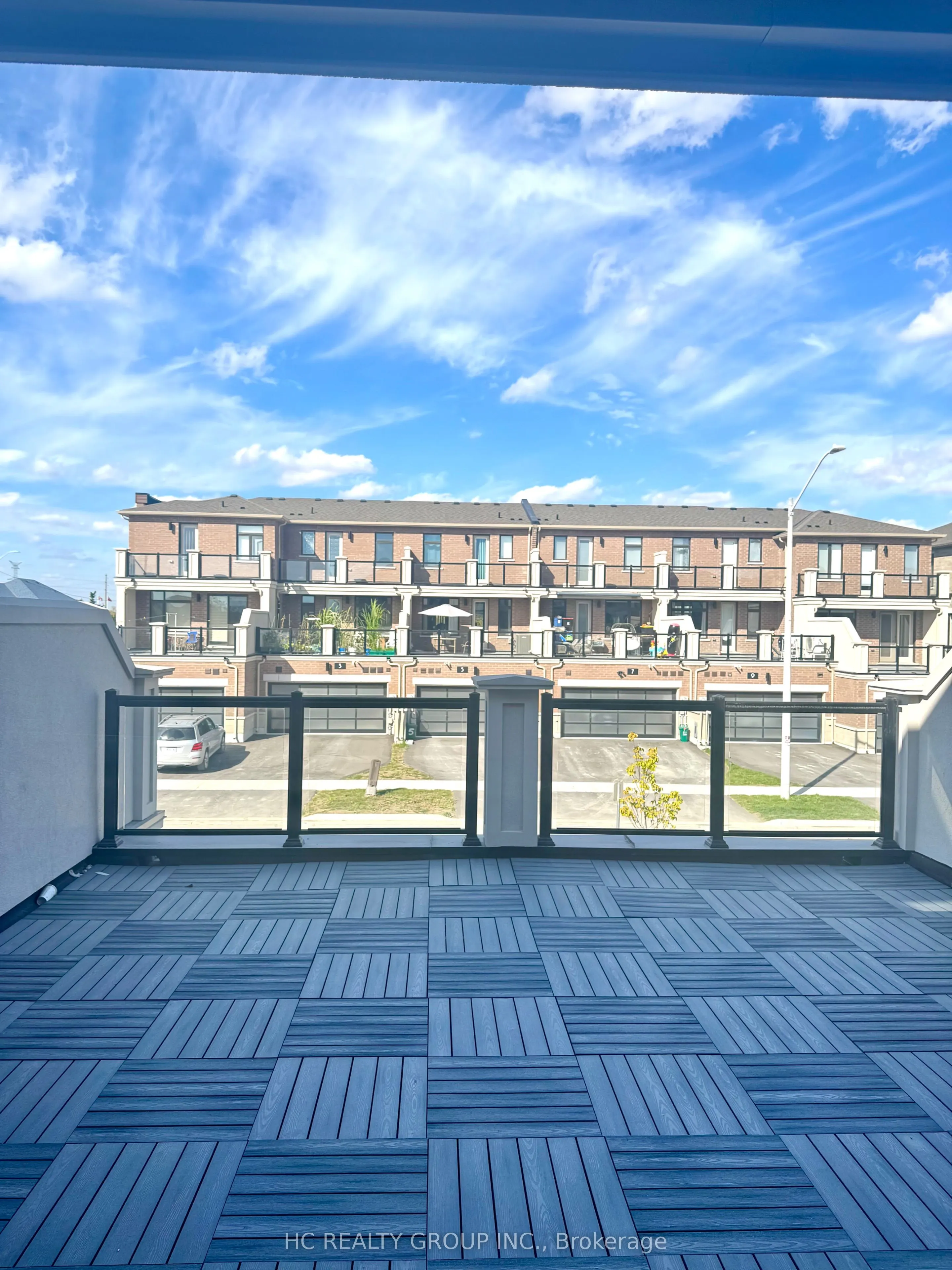 112 Robert Eaton Avenue W