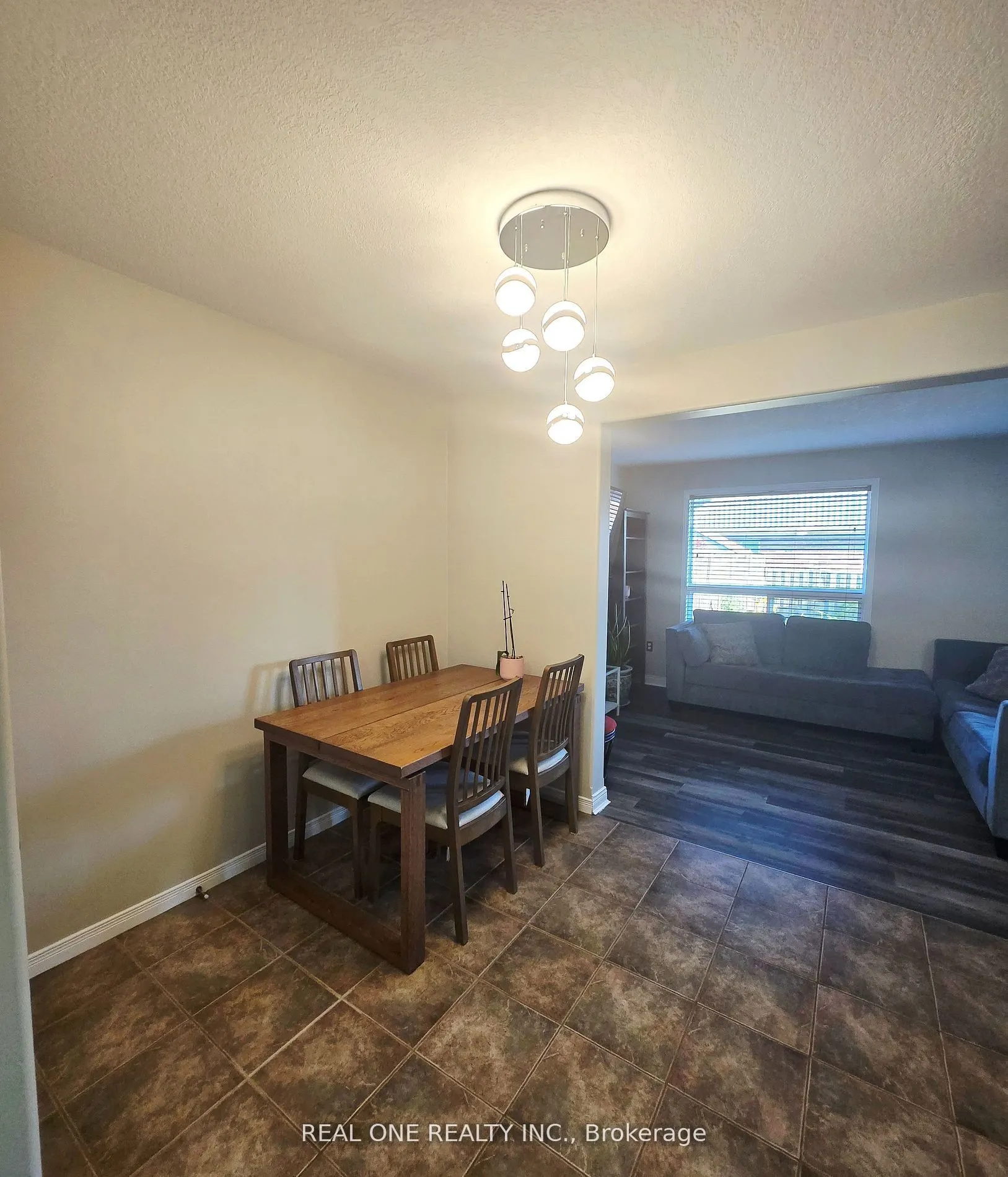 43 Shephard Avenue