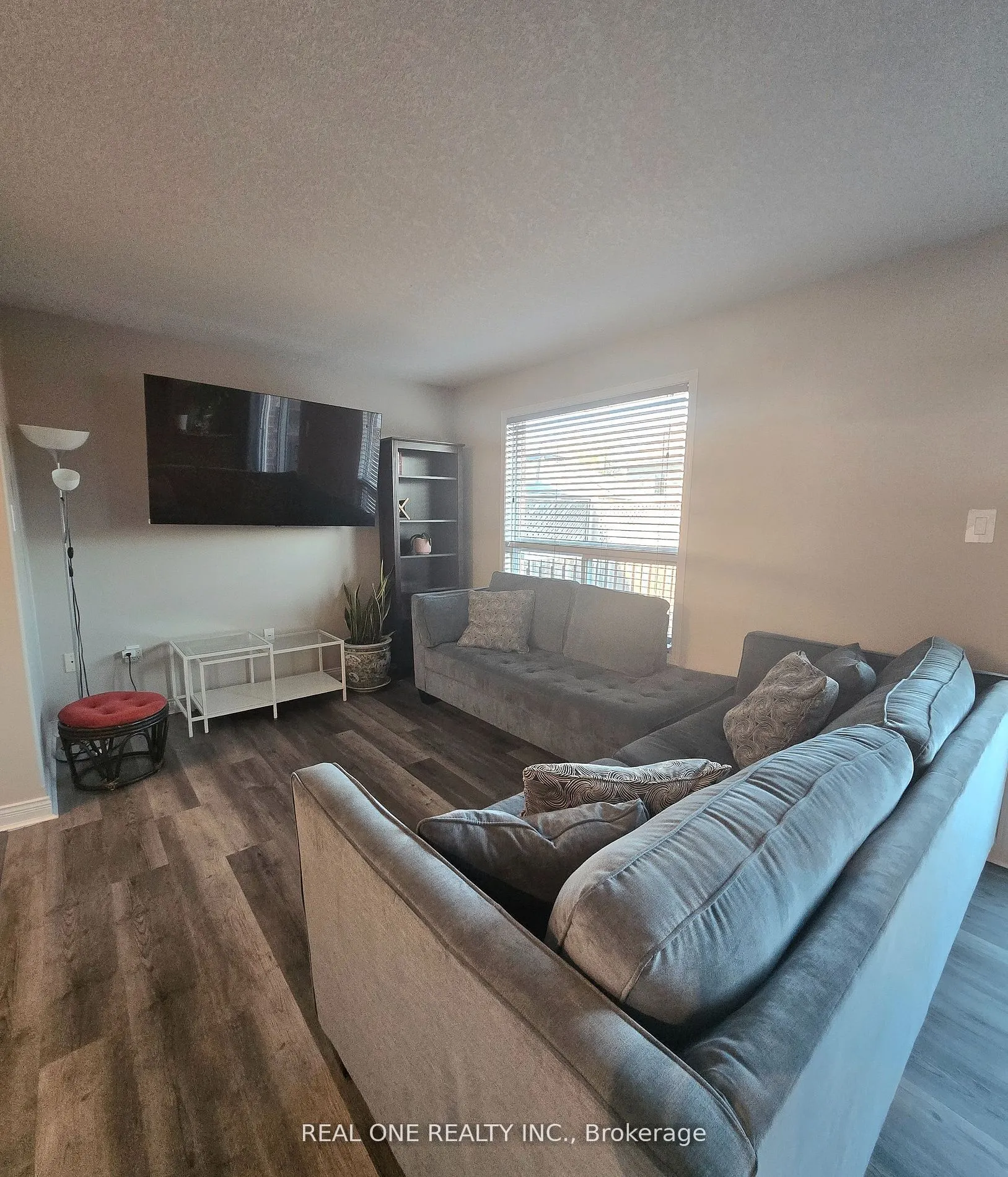 43 Shephard Avenue