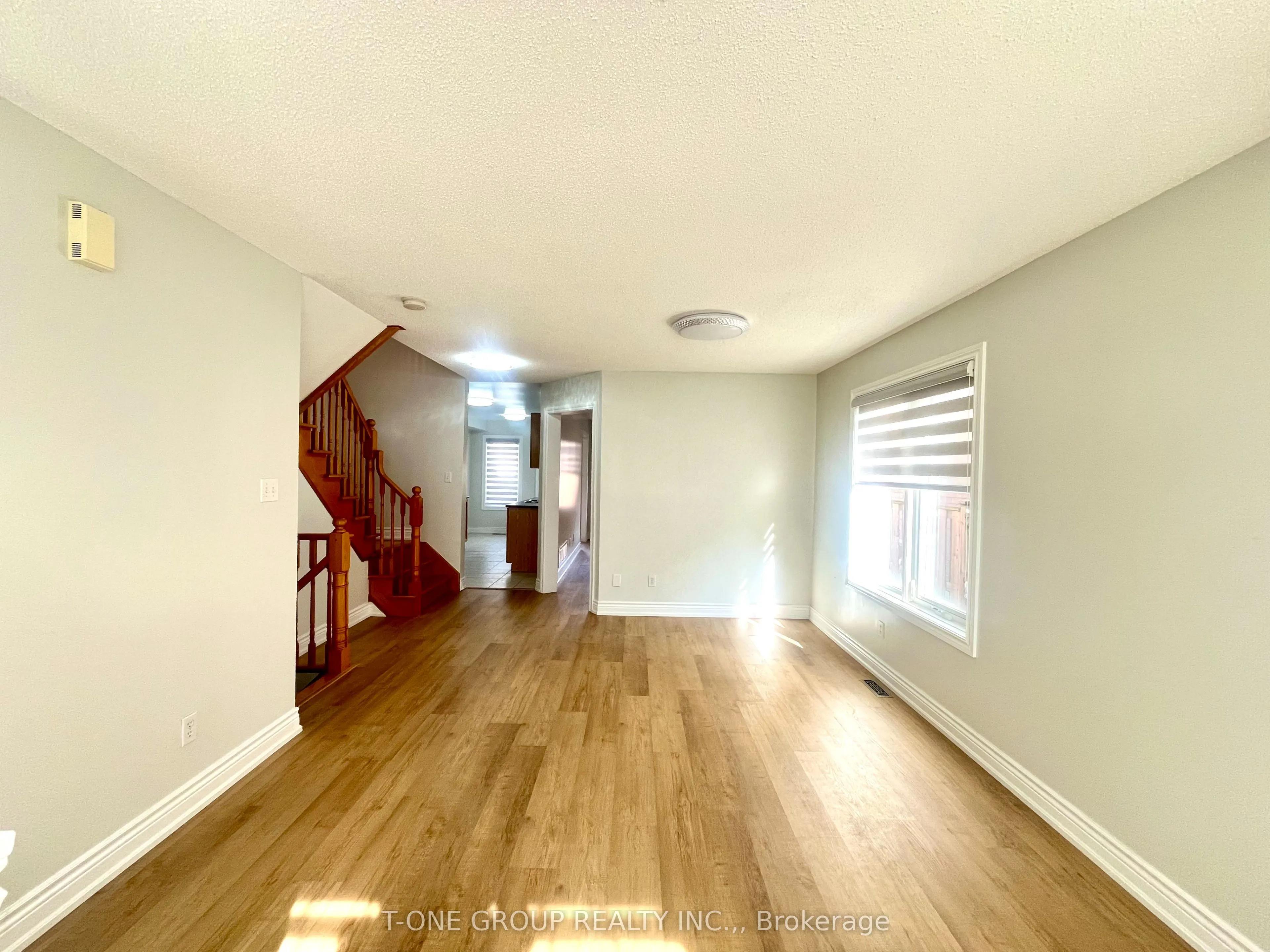 28 Ian Baron Avenue