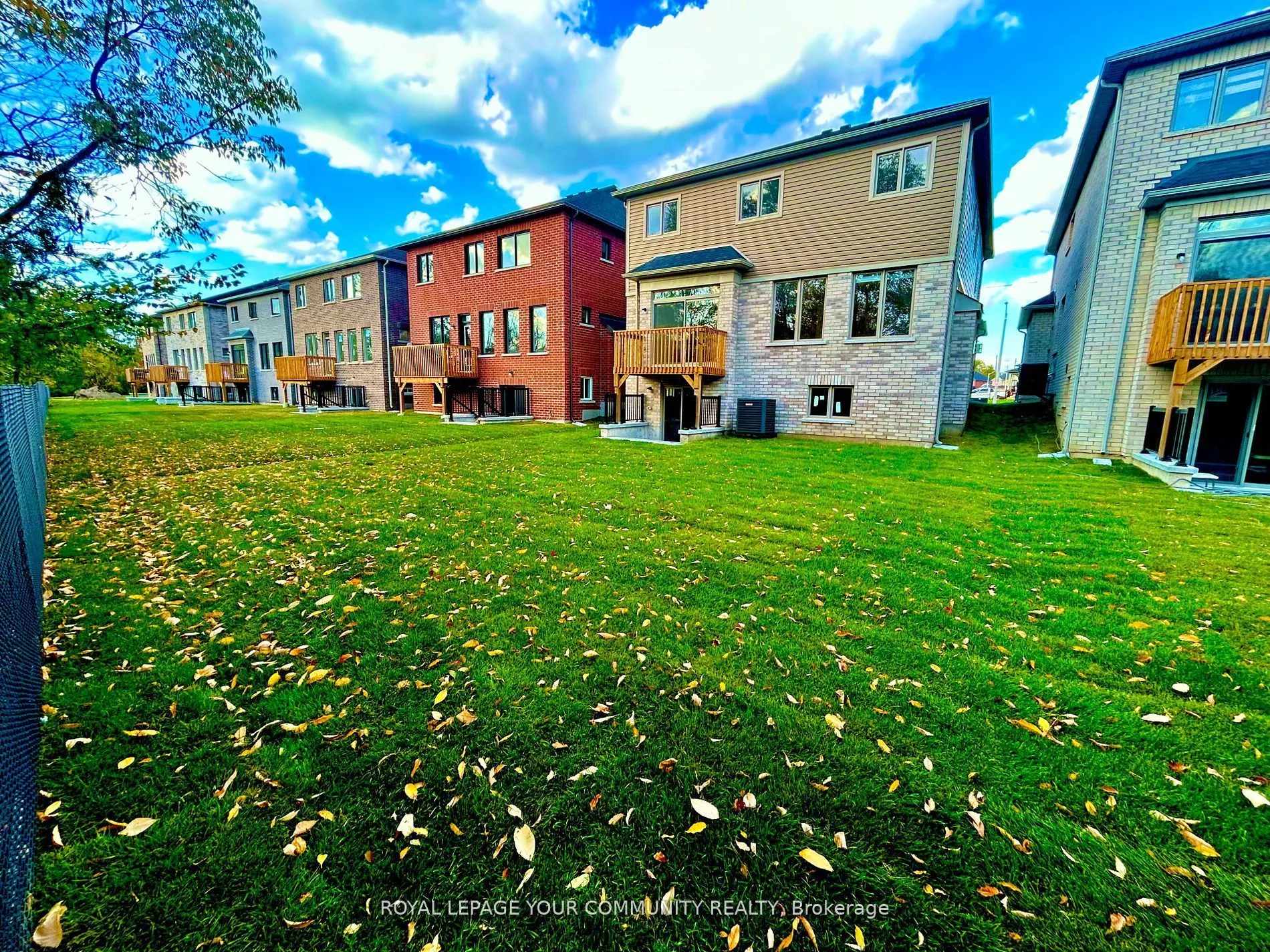 26 Baycroft Boulevard