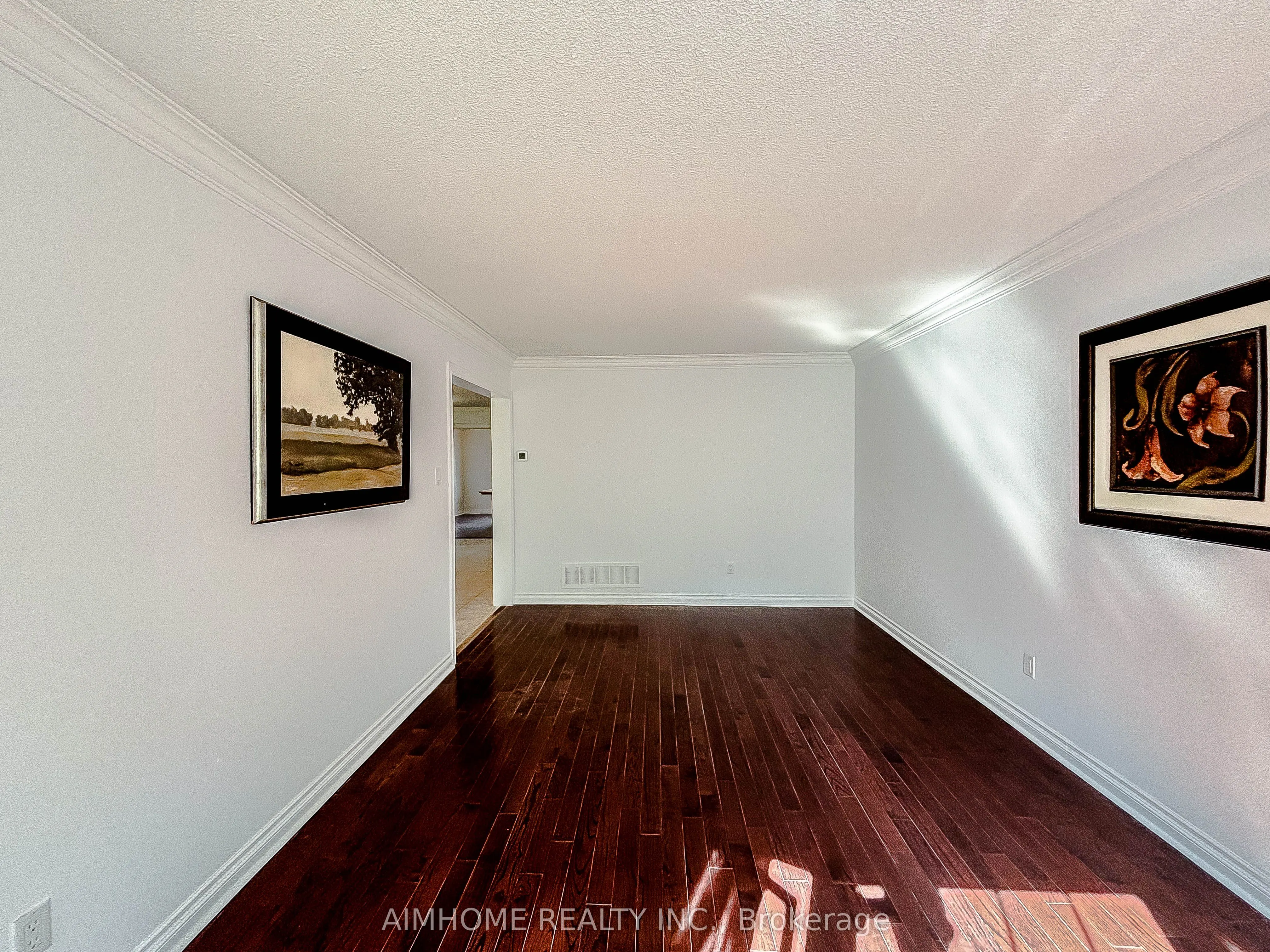 87 Ballard Crescent