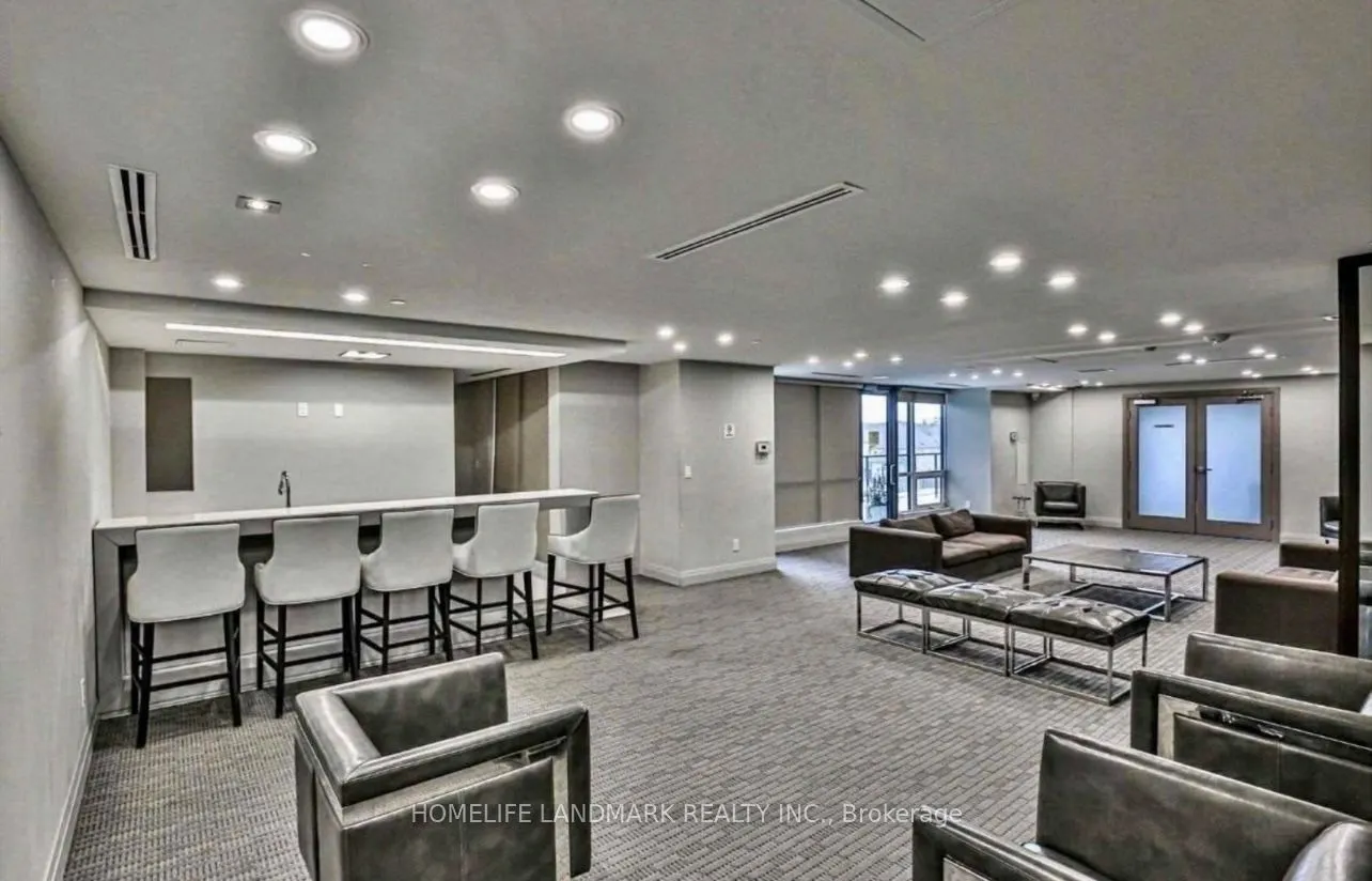 9088 Yonge Street, #507