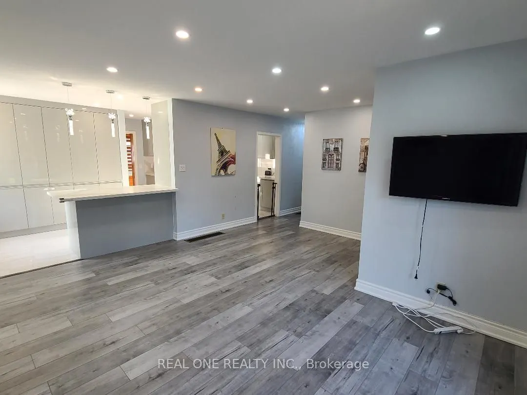 412 Osiris Drive, #Main