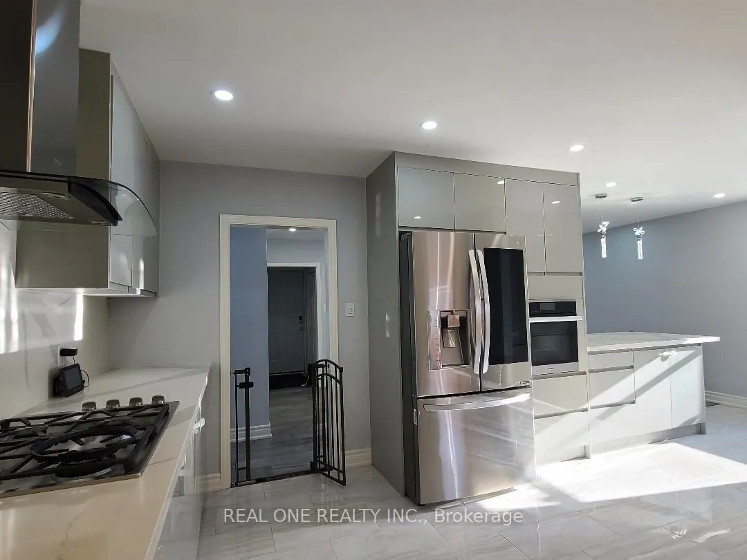 412 Osiris Drive, #Main