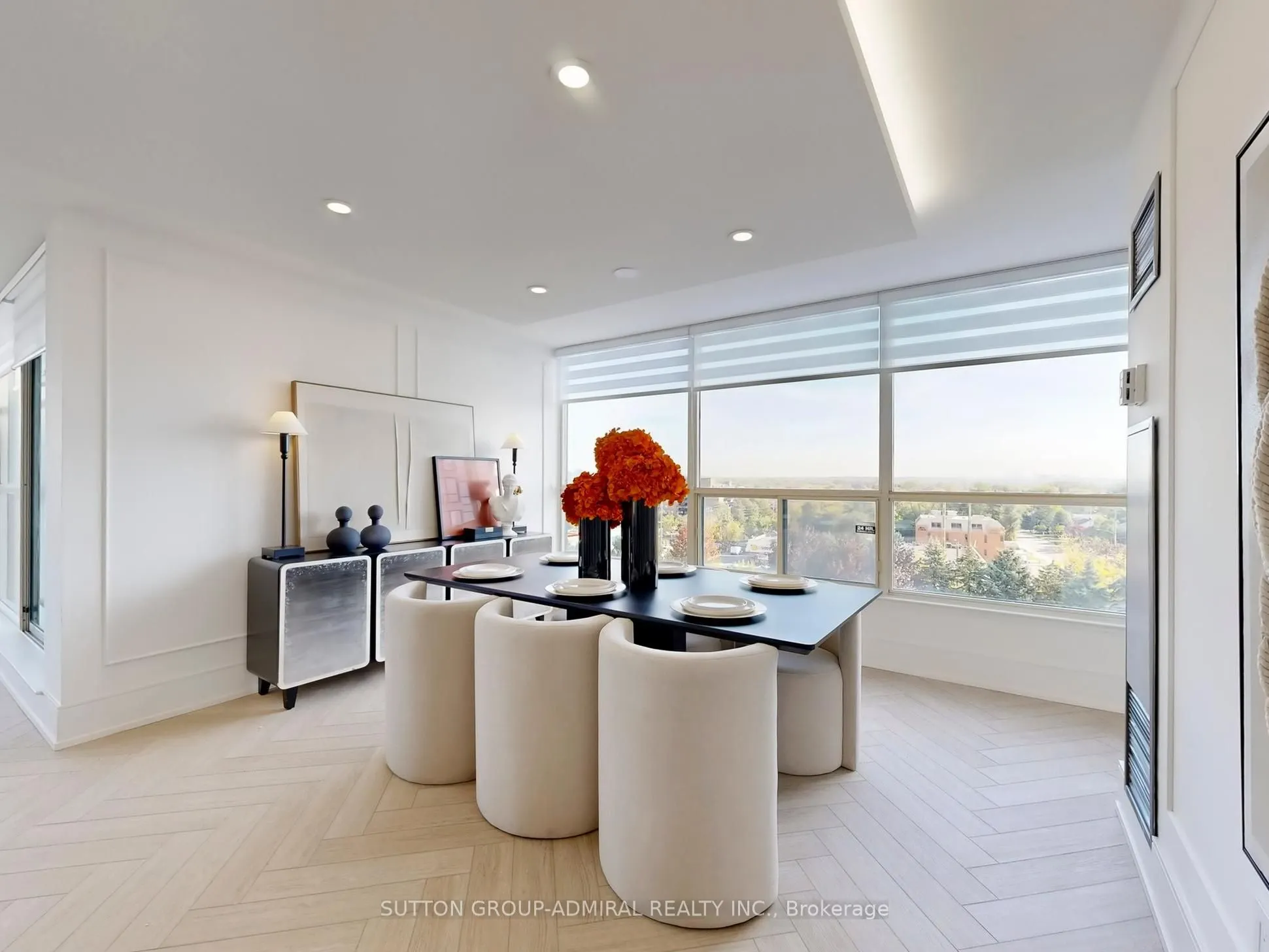 1 Clark Avenue W, #704