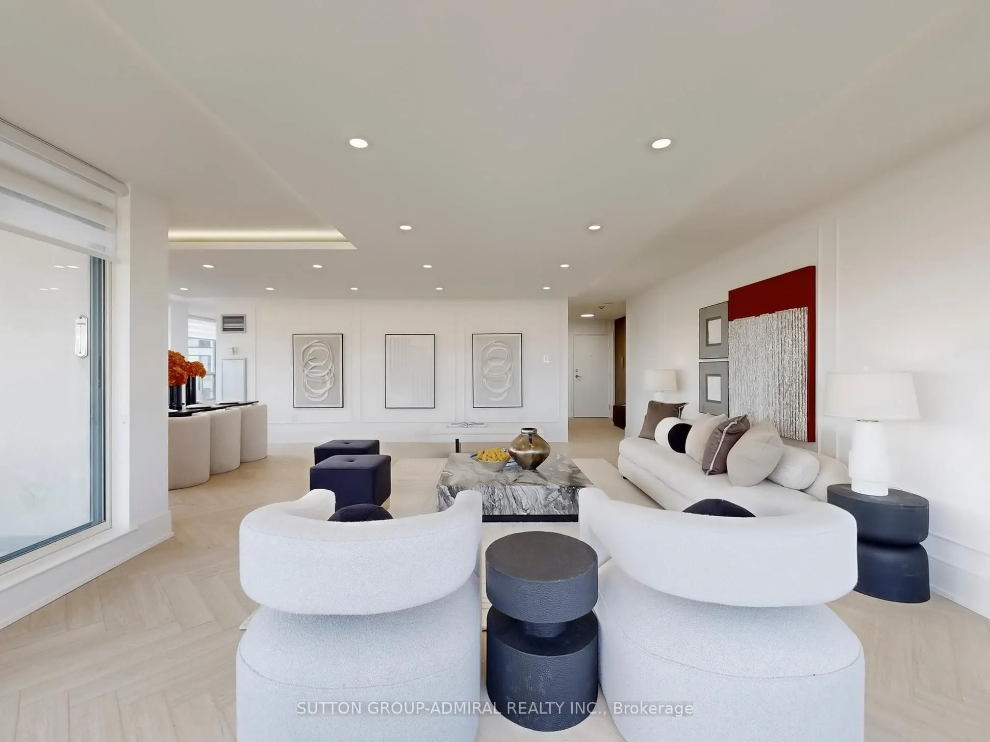 1 Clark Avenue W, #704