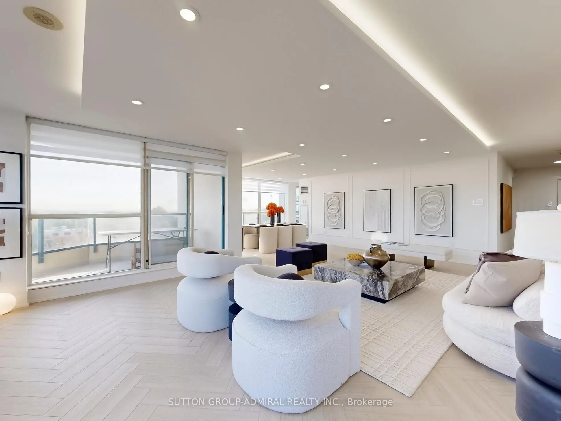 1 Clark Avenue W, #704