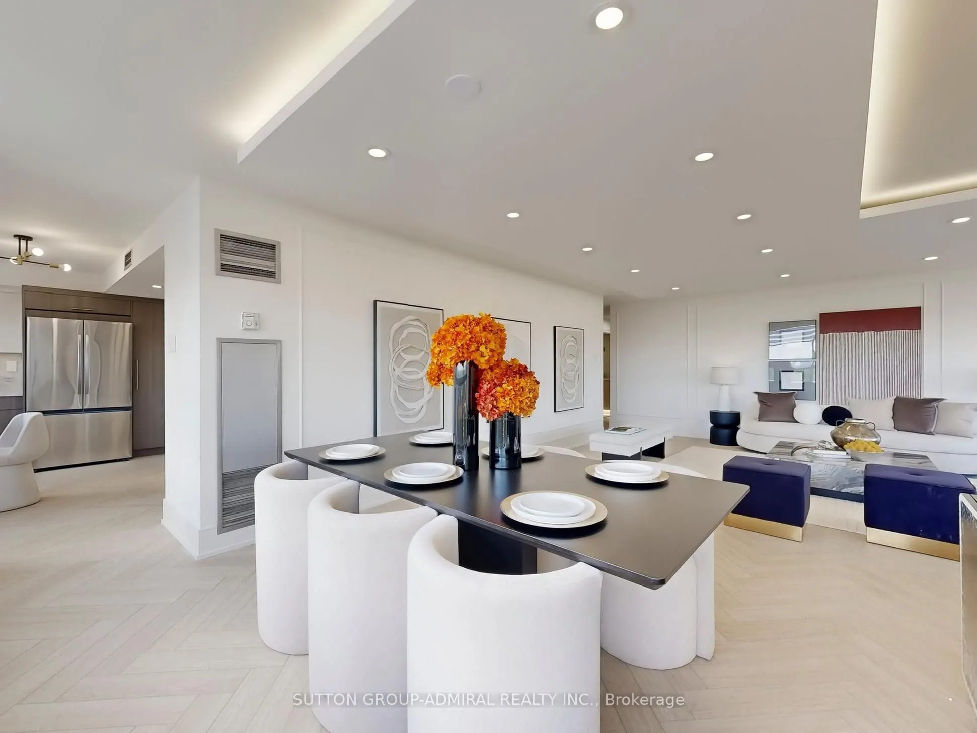 1 Clark Avenue W, #704