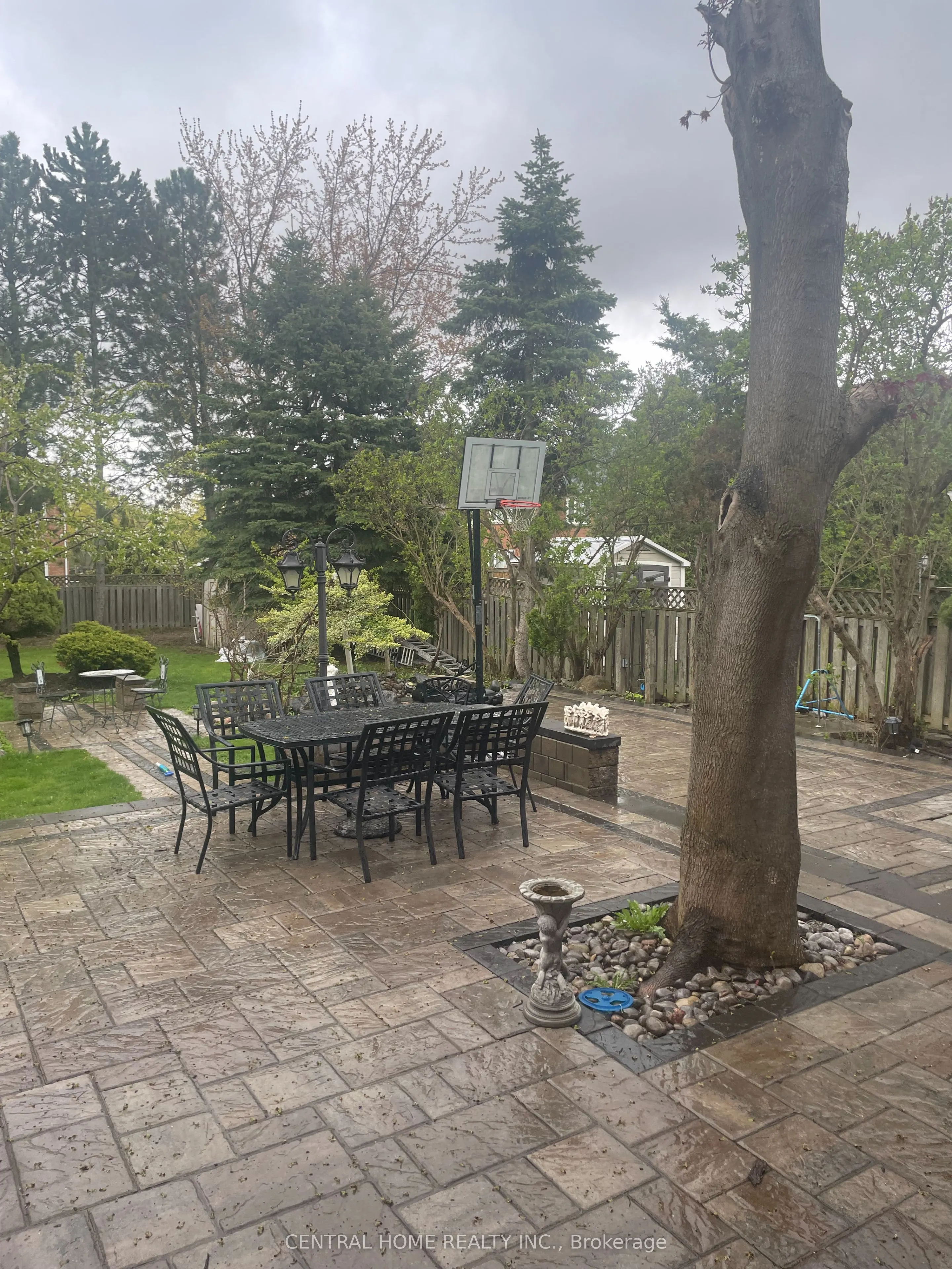 1 Highview Crescent