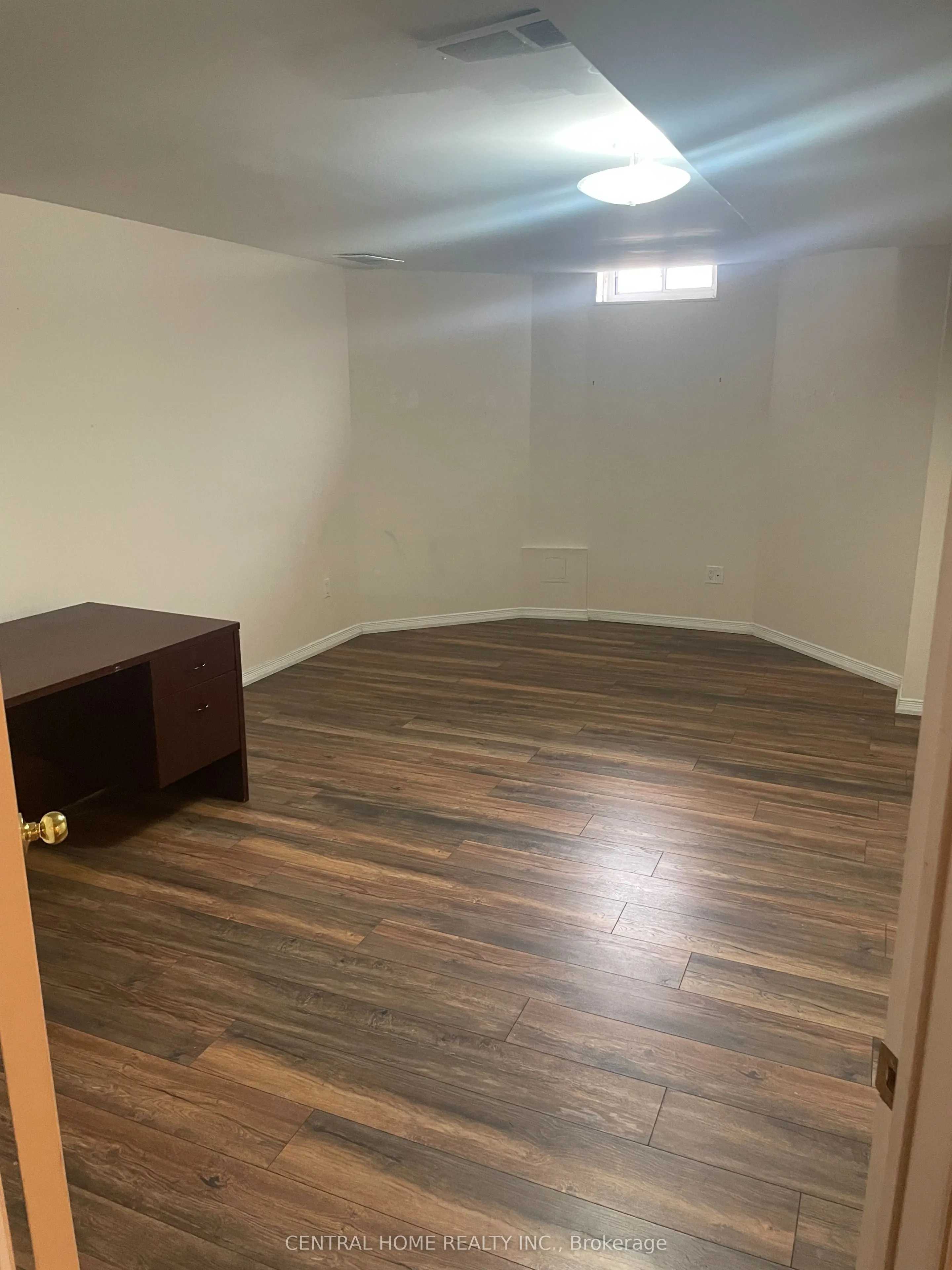 1 Highview Crescent