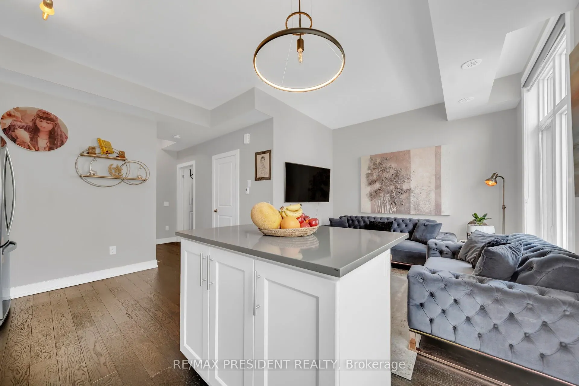 9580 Islington Avenue, #U232