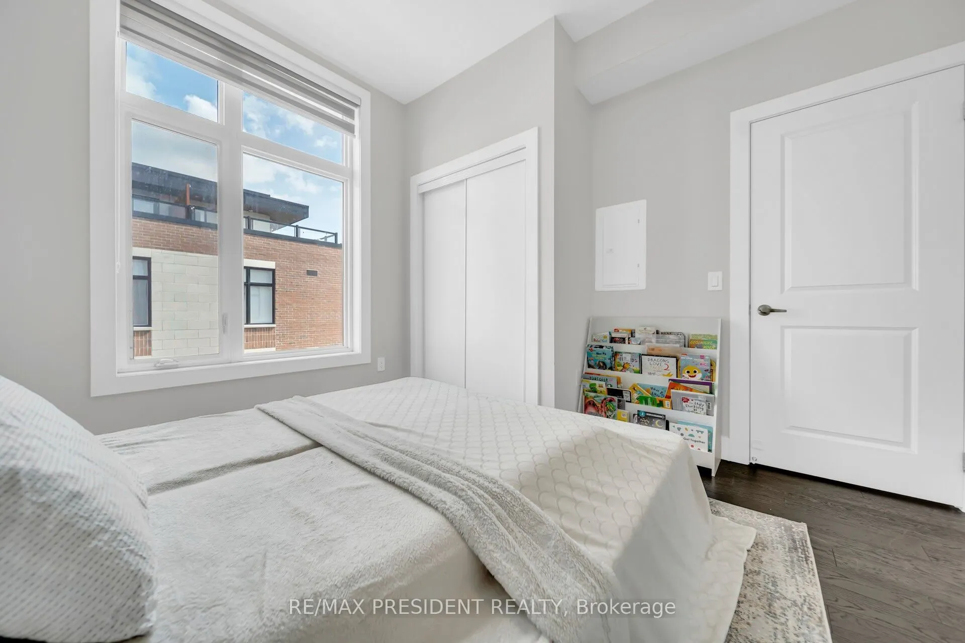 9580 Islington Avenue, #U232