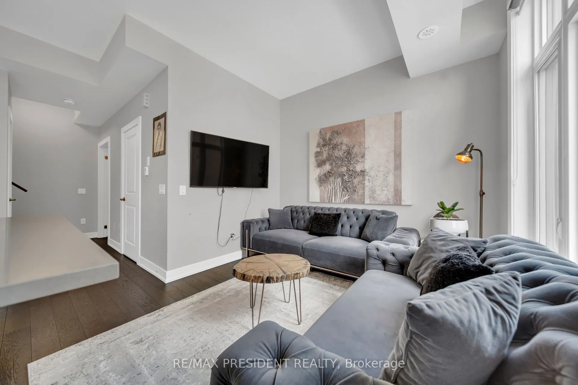 9580 Islington Avenue, #U232