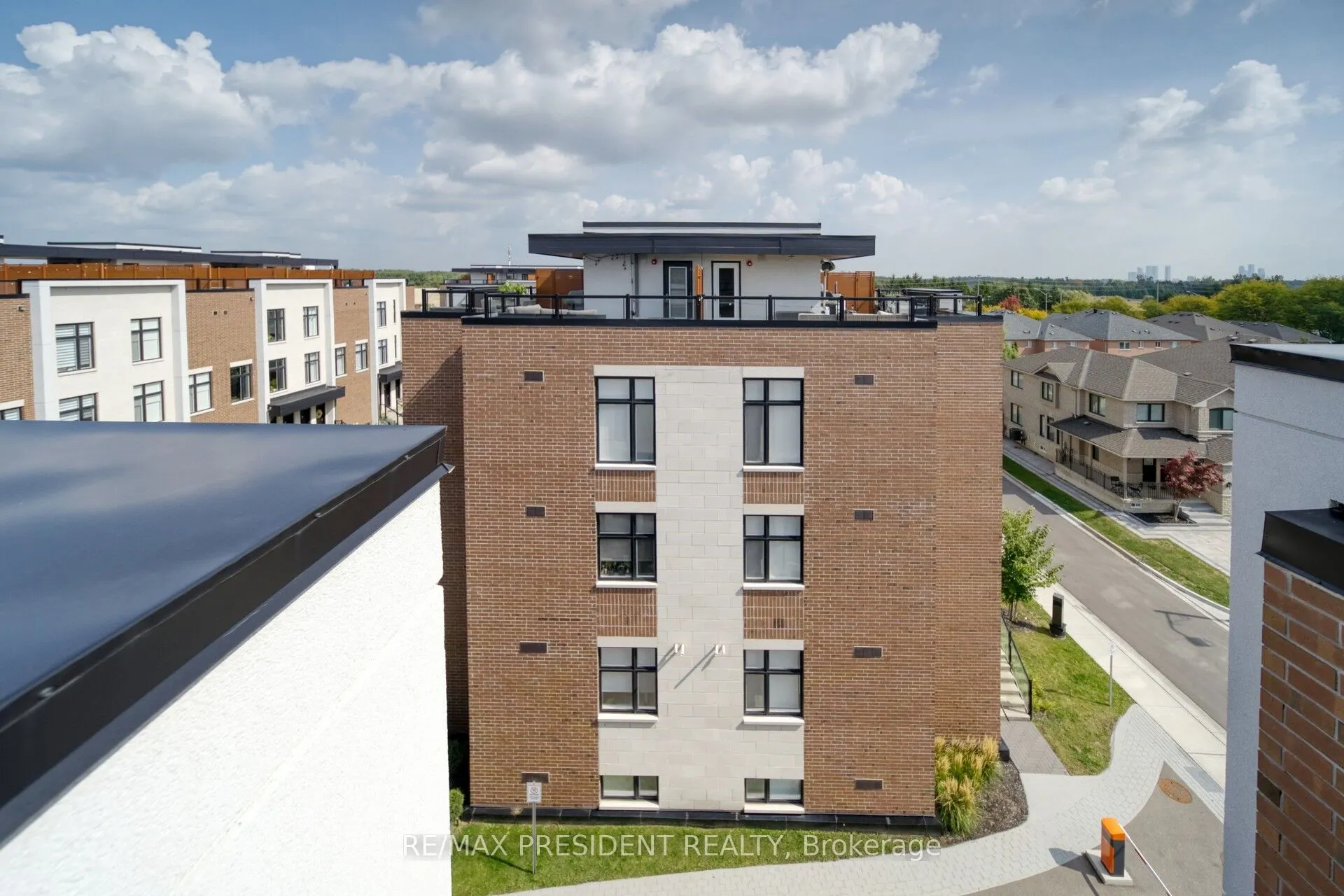 9580 Islington Avenue, #U232