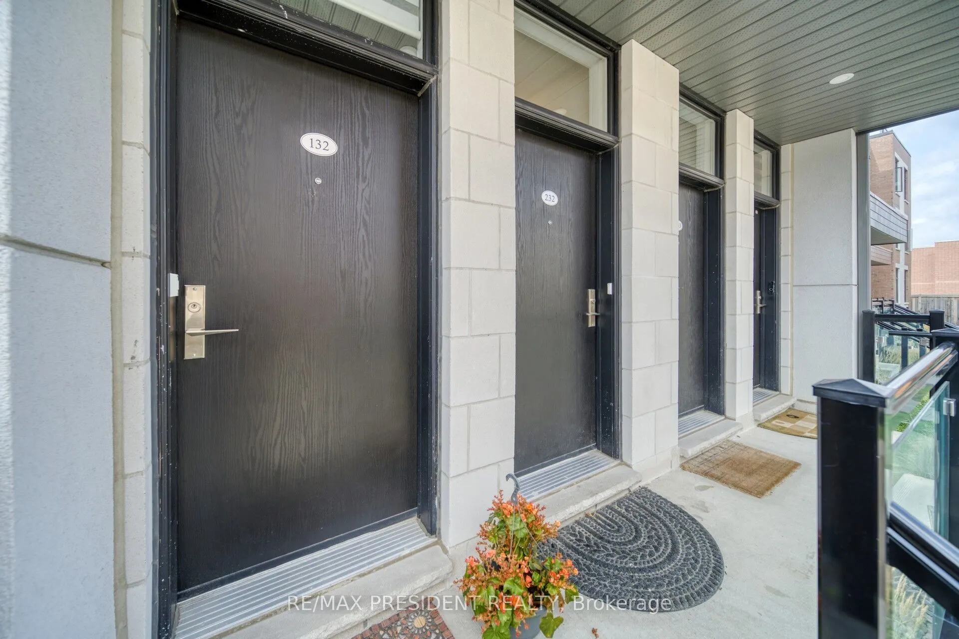 9580 Islington Avenue, #U232